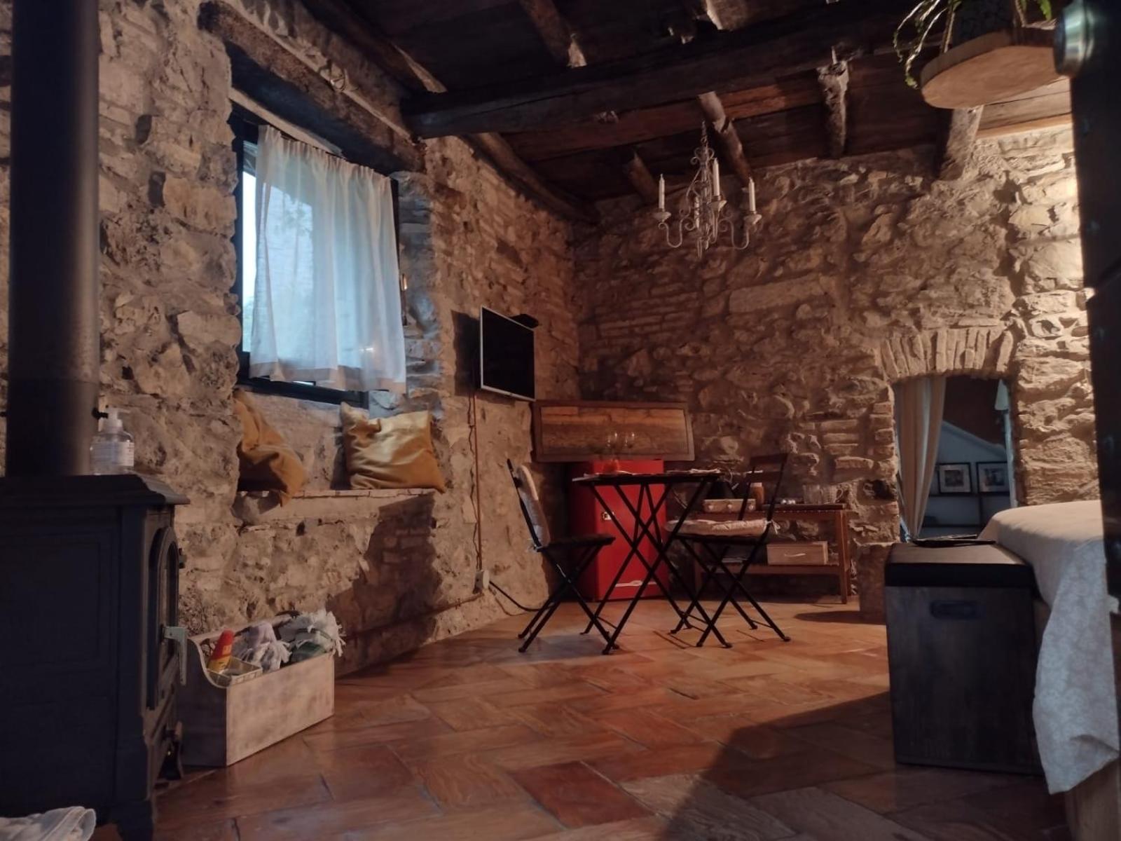 Double Room - Photo 9