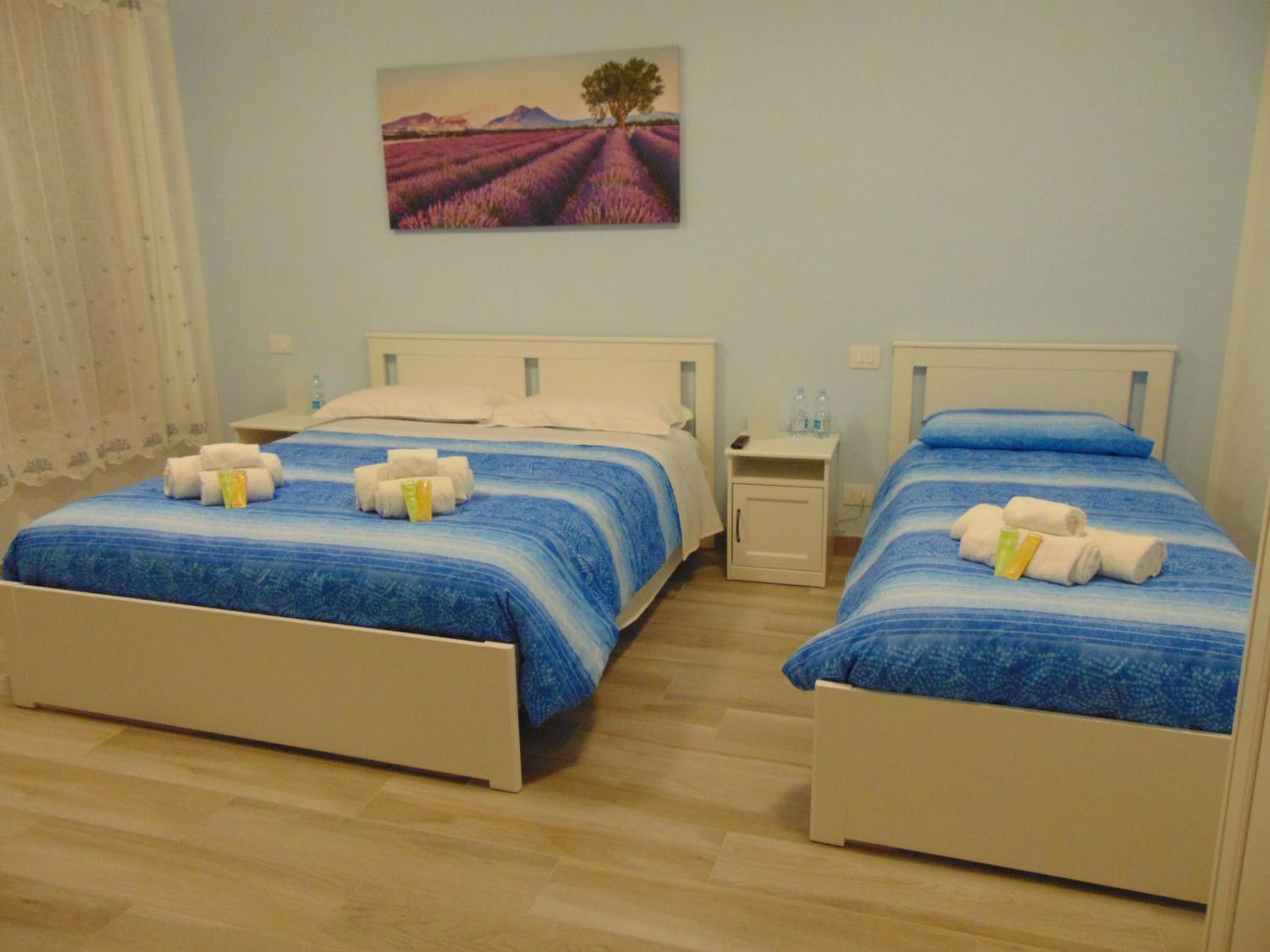 Triple Room with Private Bathroom photo 1