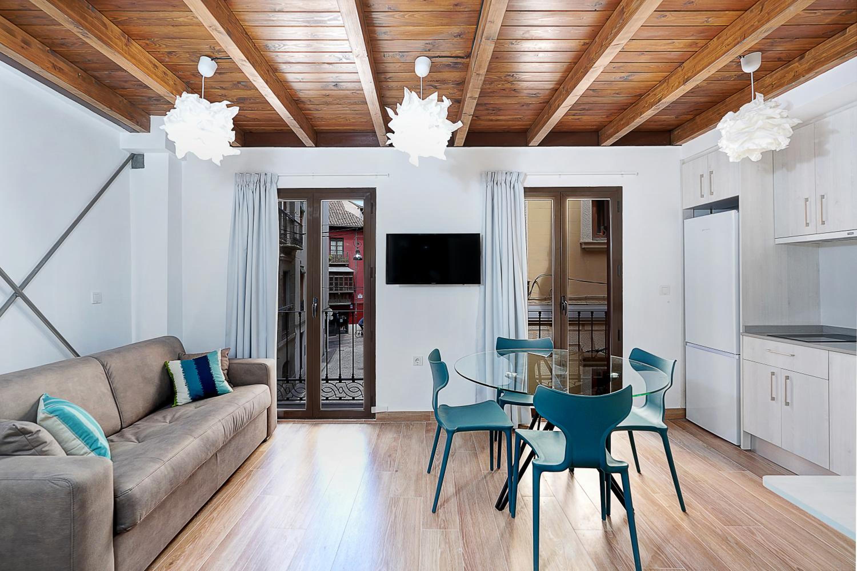Apartamento con Balcón