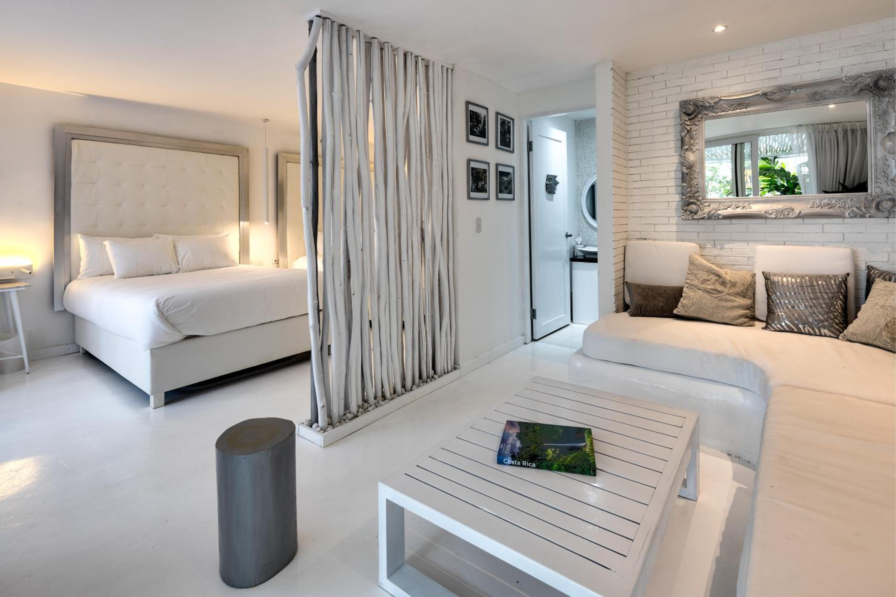 Ocean Front Suite - Photo 1