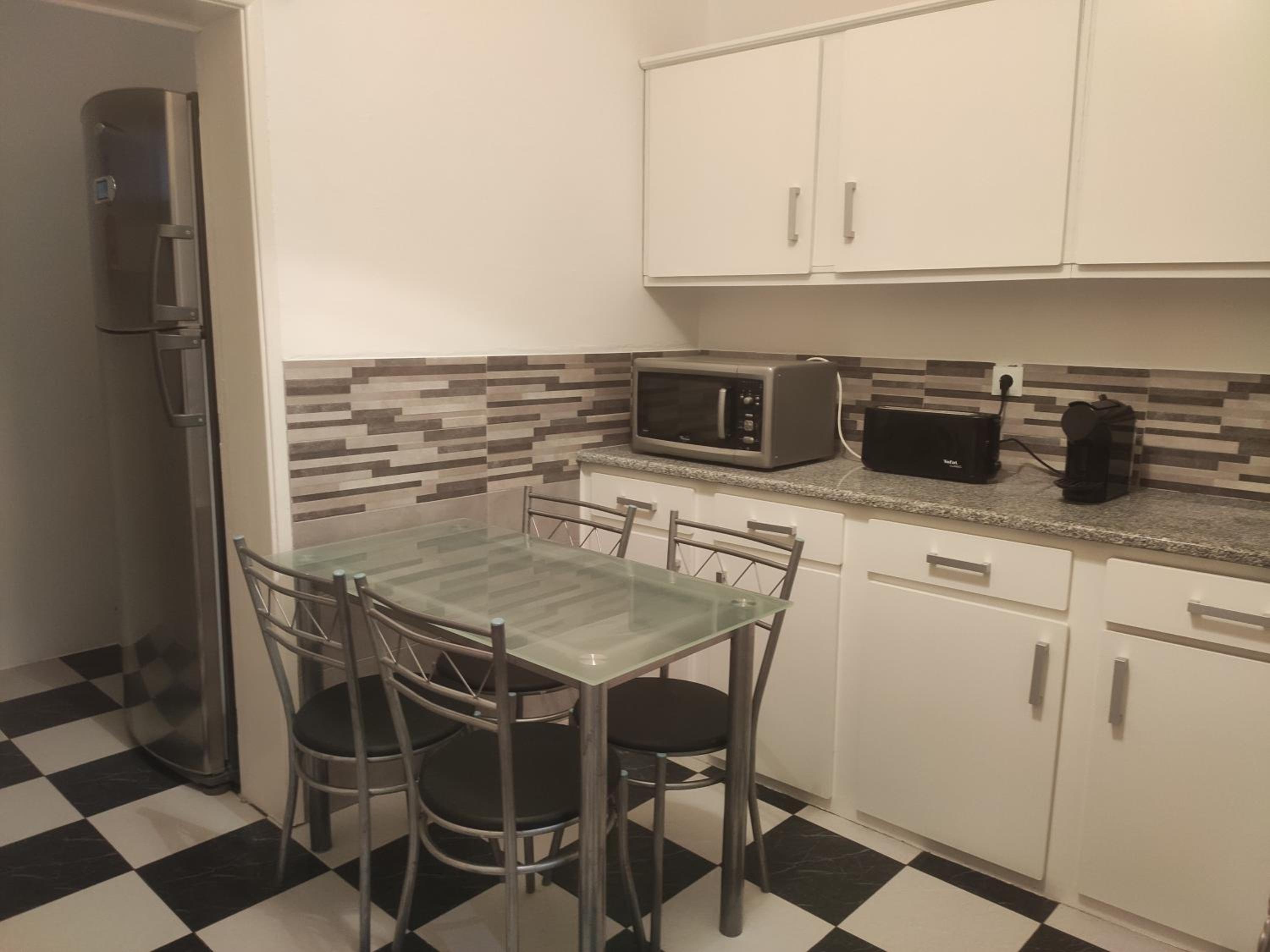 Two-Bedroom Apartment - Photo 7