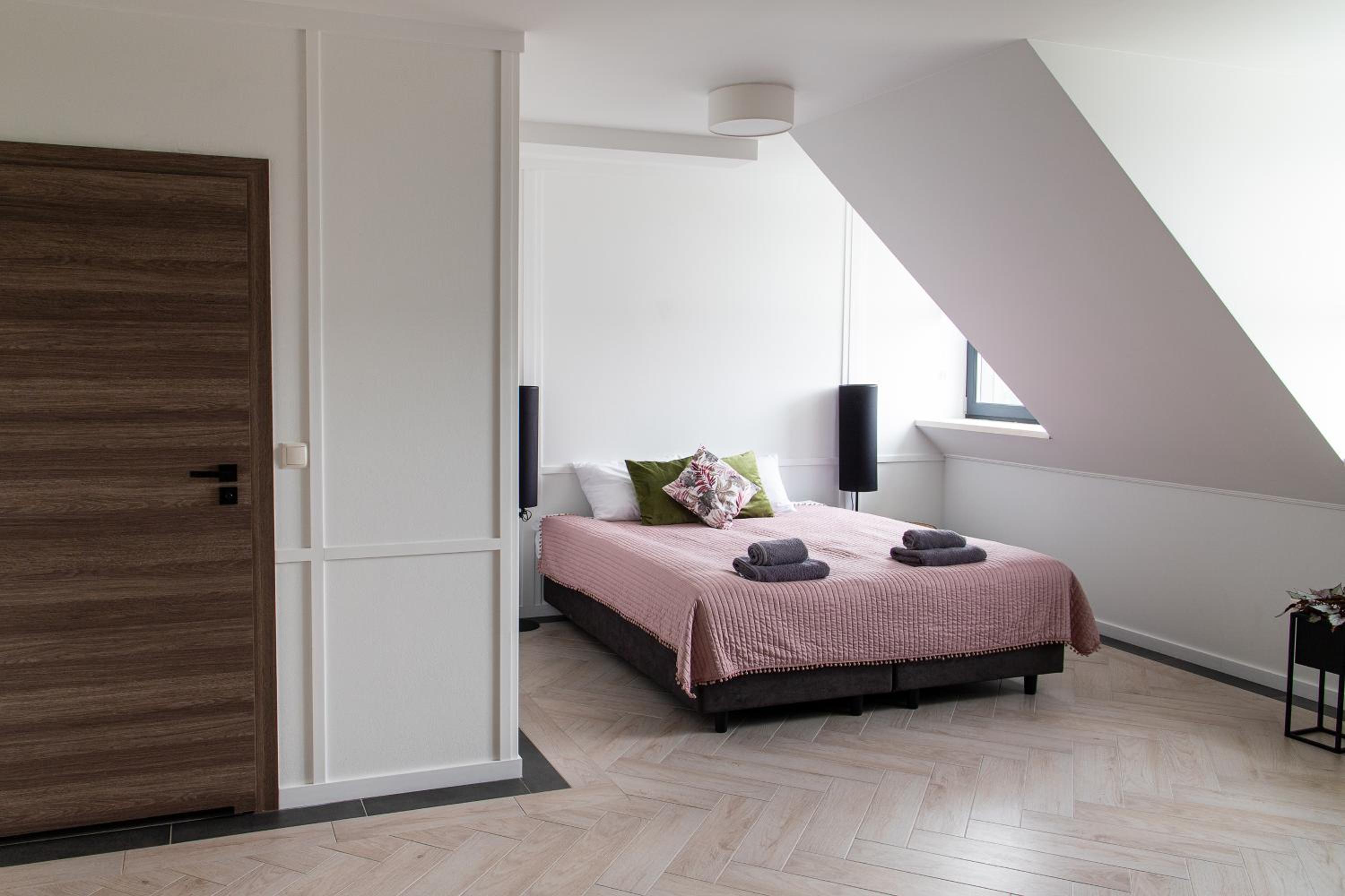 Apartment photo 2