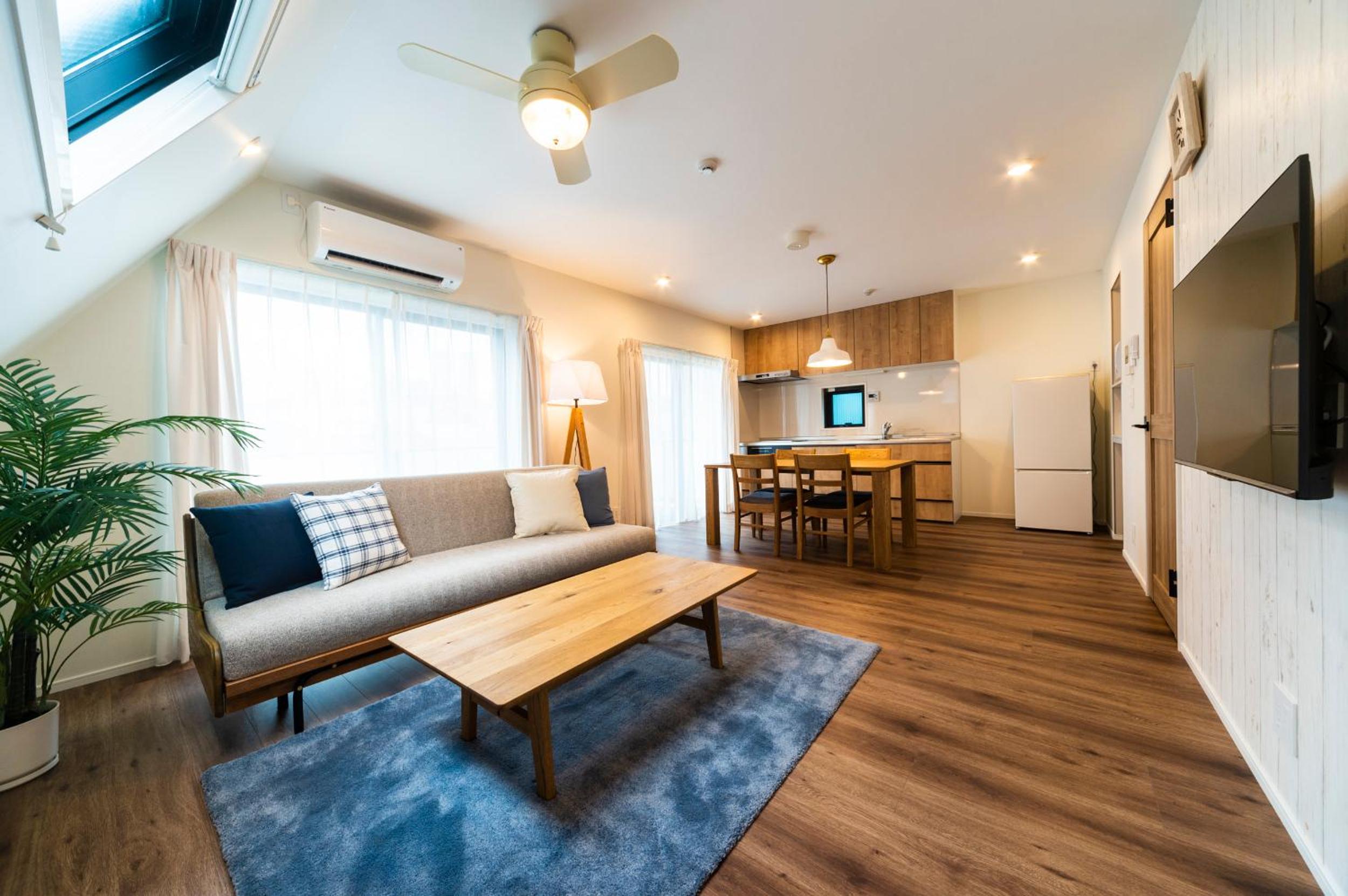 One-Bedroom Apartment 401 photo 1