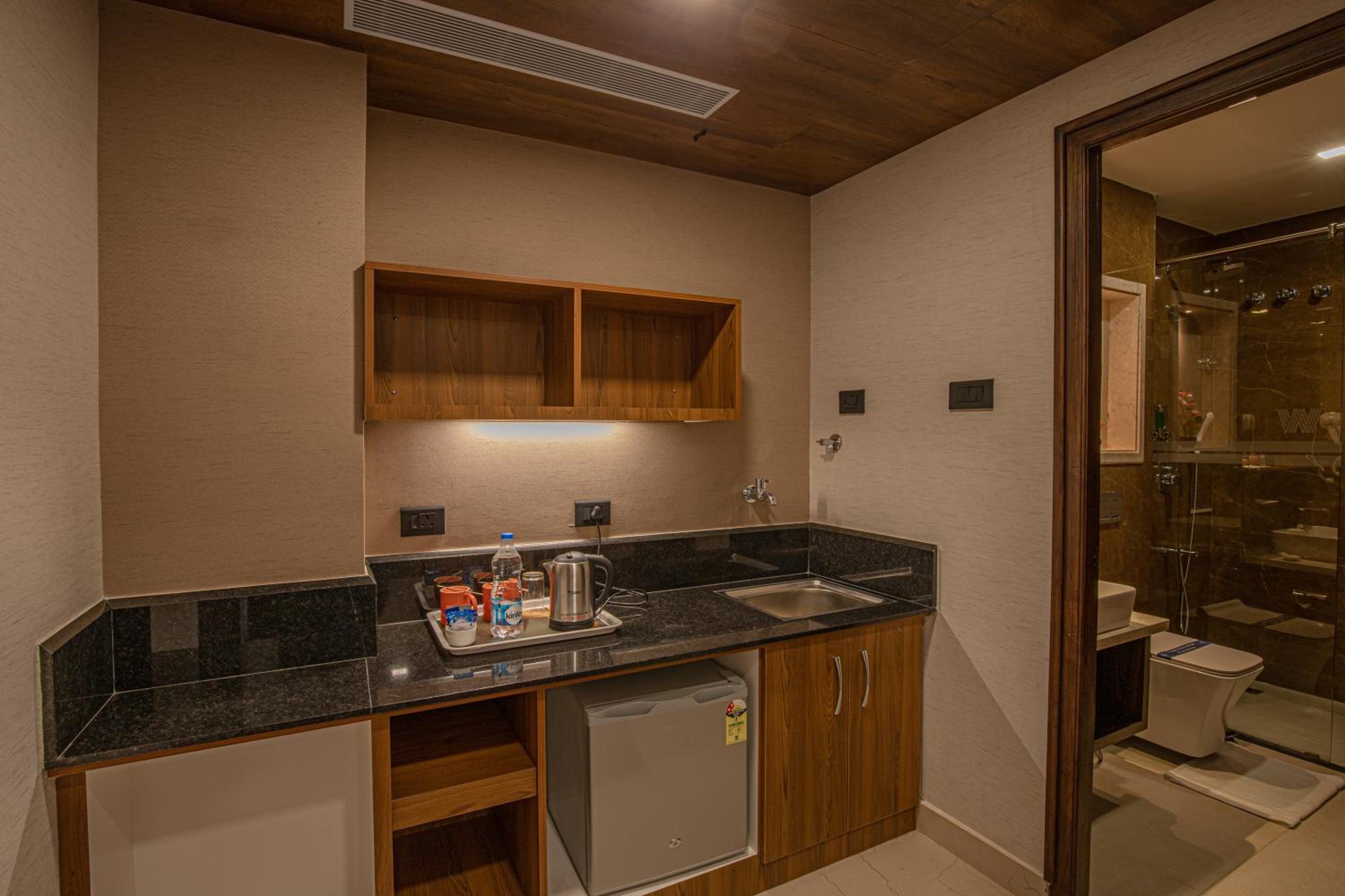 Deluxe Double or Twin Room - Photo 2