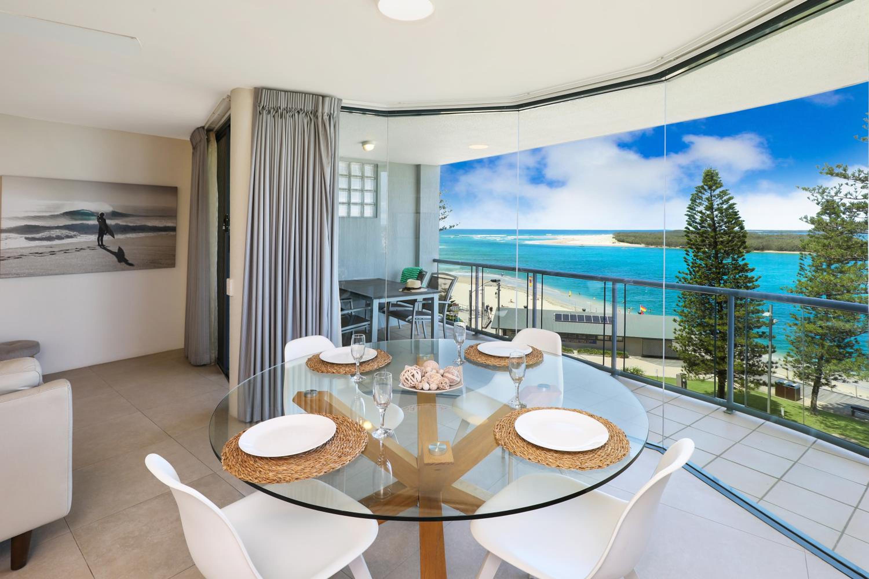 Two-Bedroom Apartment with Sea View photo 3