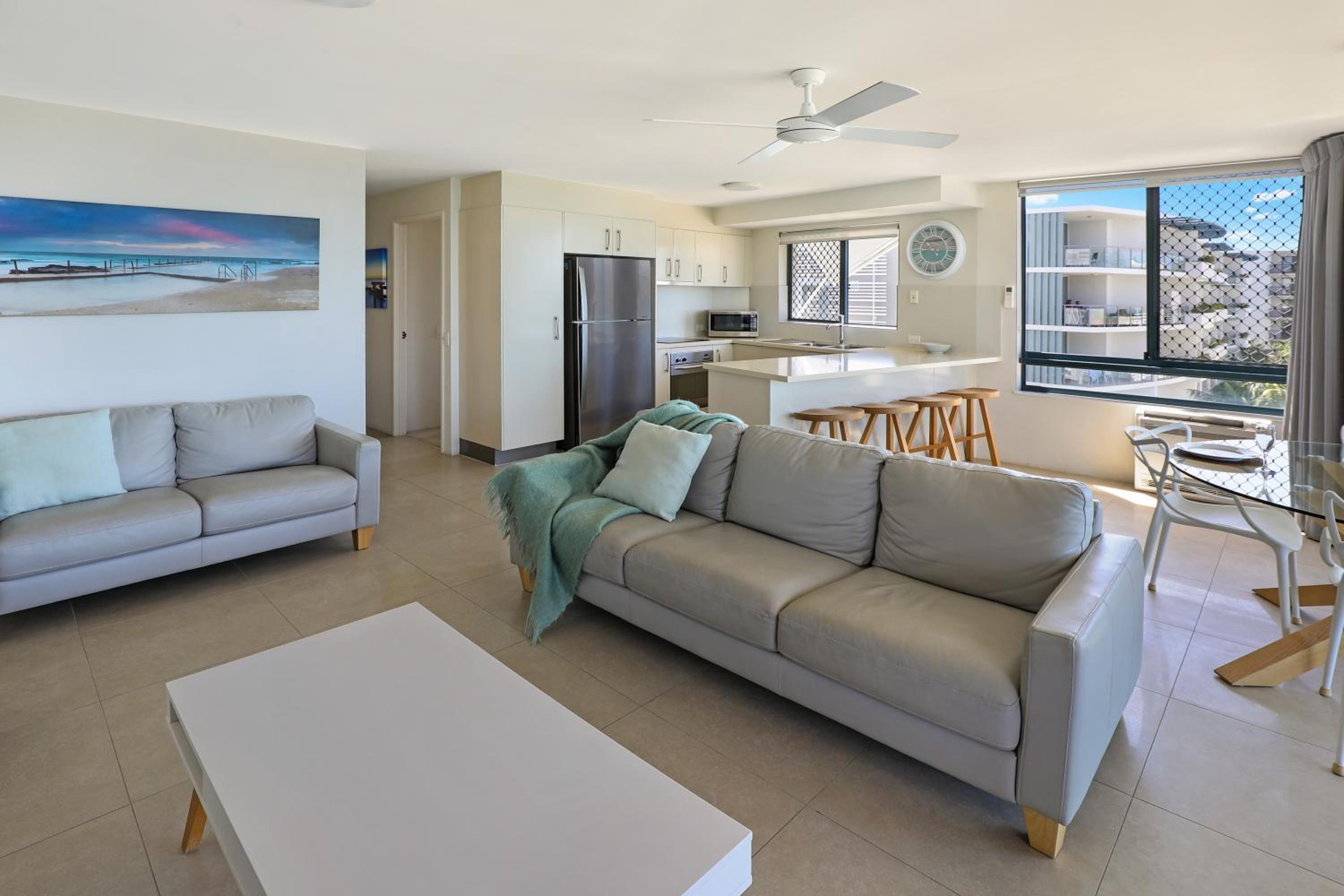 Luxury Two-Bedroom Apartment photo 3