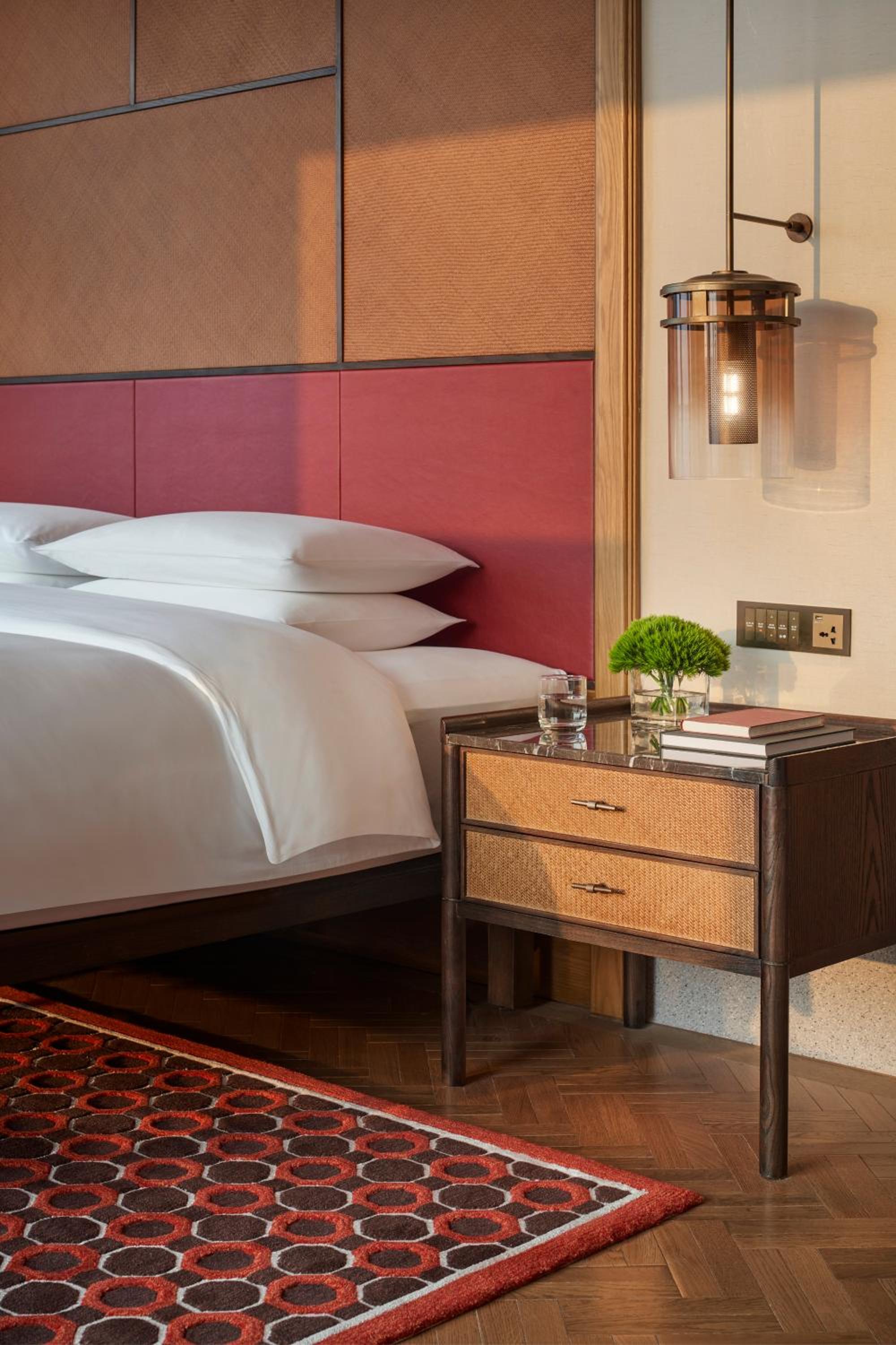 Premium King Room - Photo 1