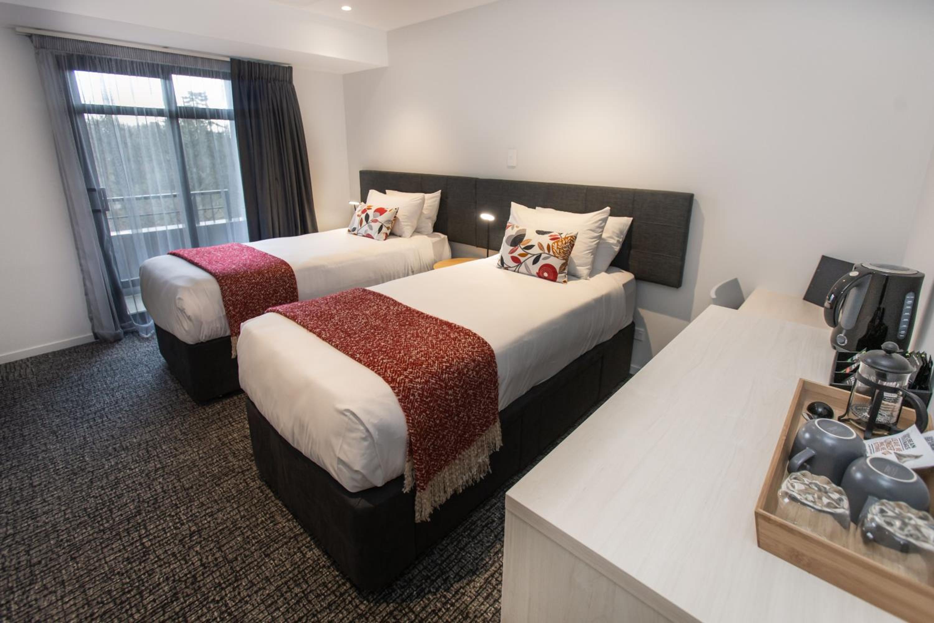 Deluxe Twin Room - Photo 3