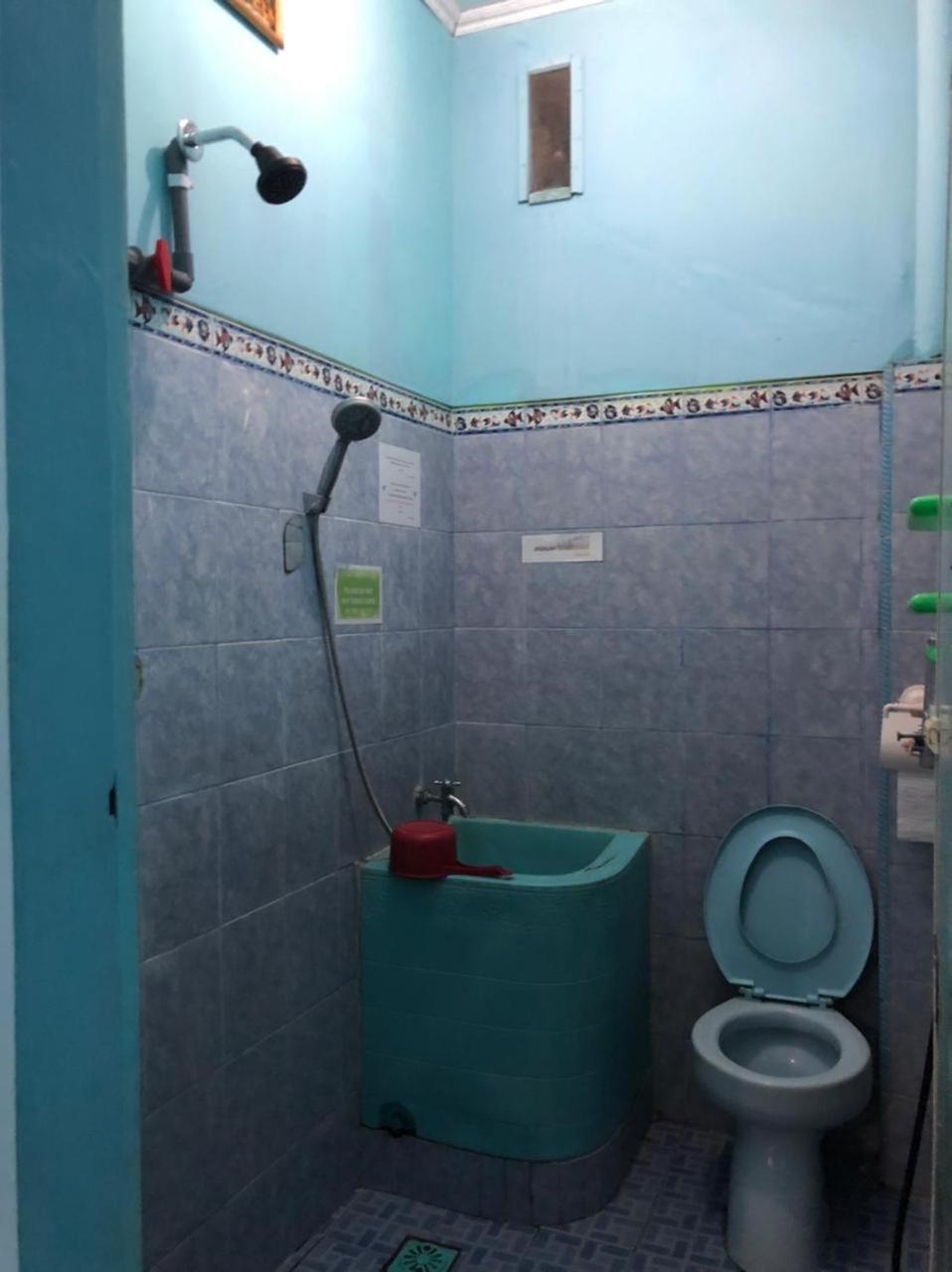 Family Room with Bathroom - Photo 2