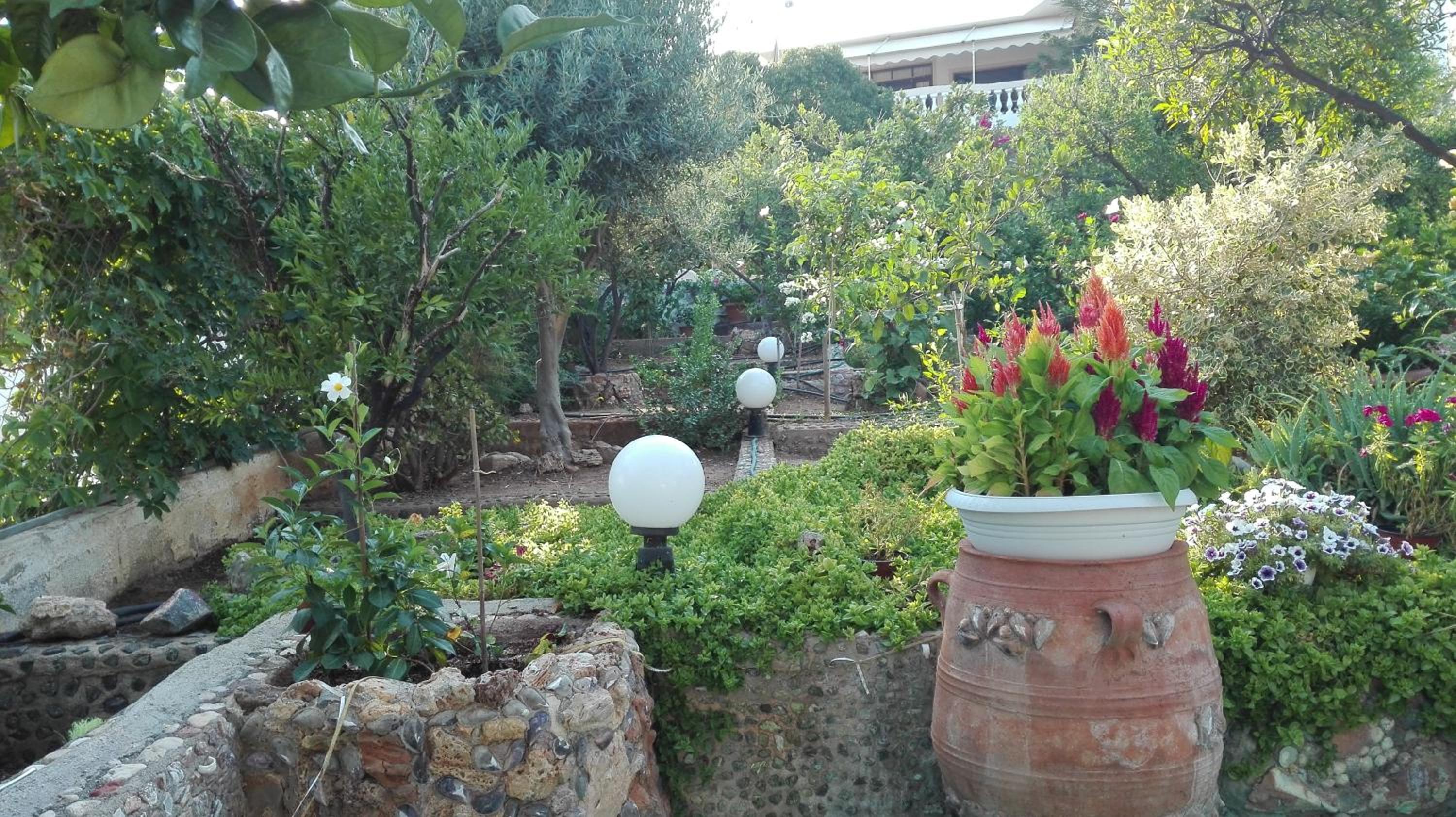Villa photo 2