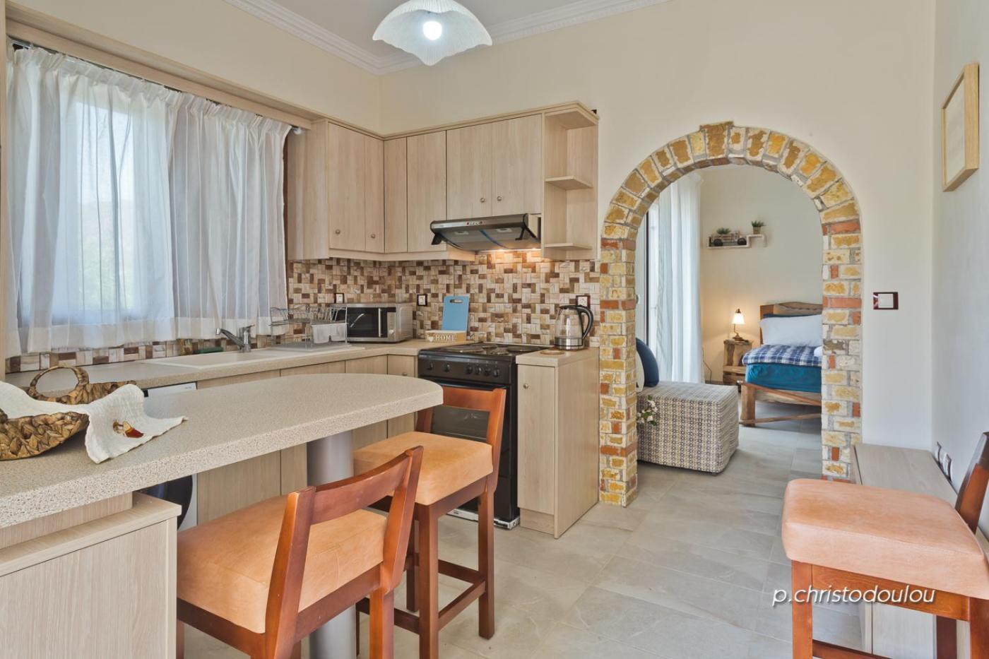 One-Bedroom Apartment - Photo 4