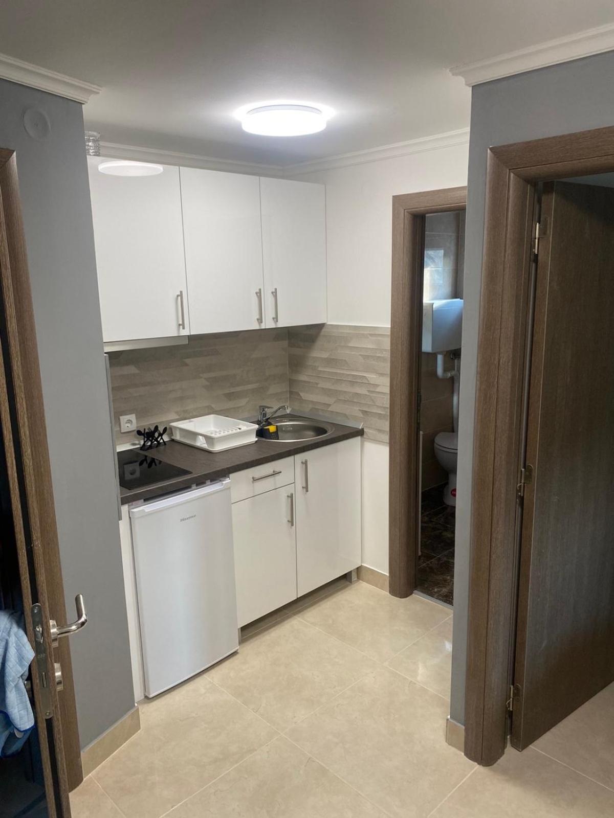 Deluxe Apartment photo 2