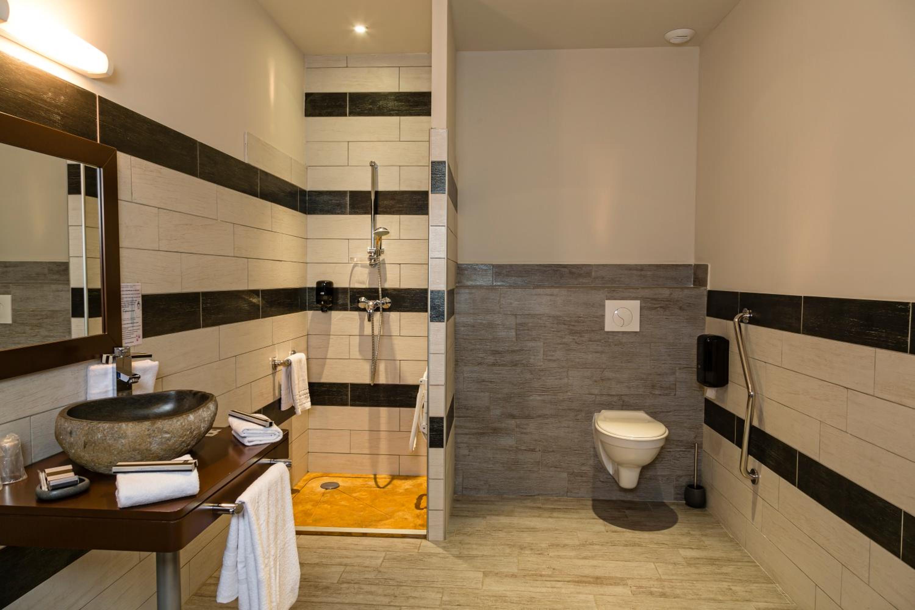 Triple Room - Photo 3