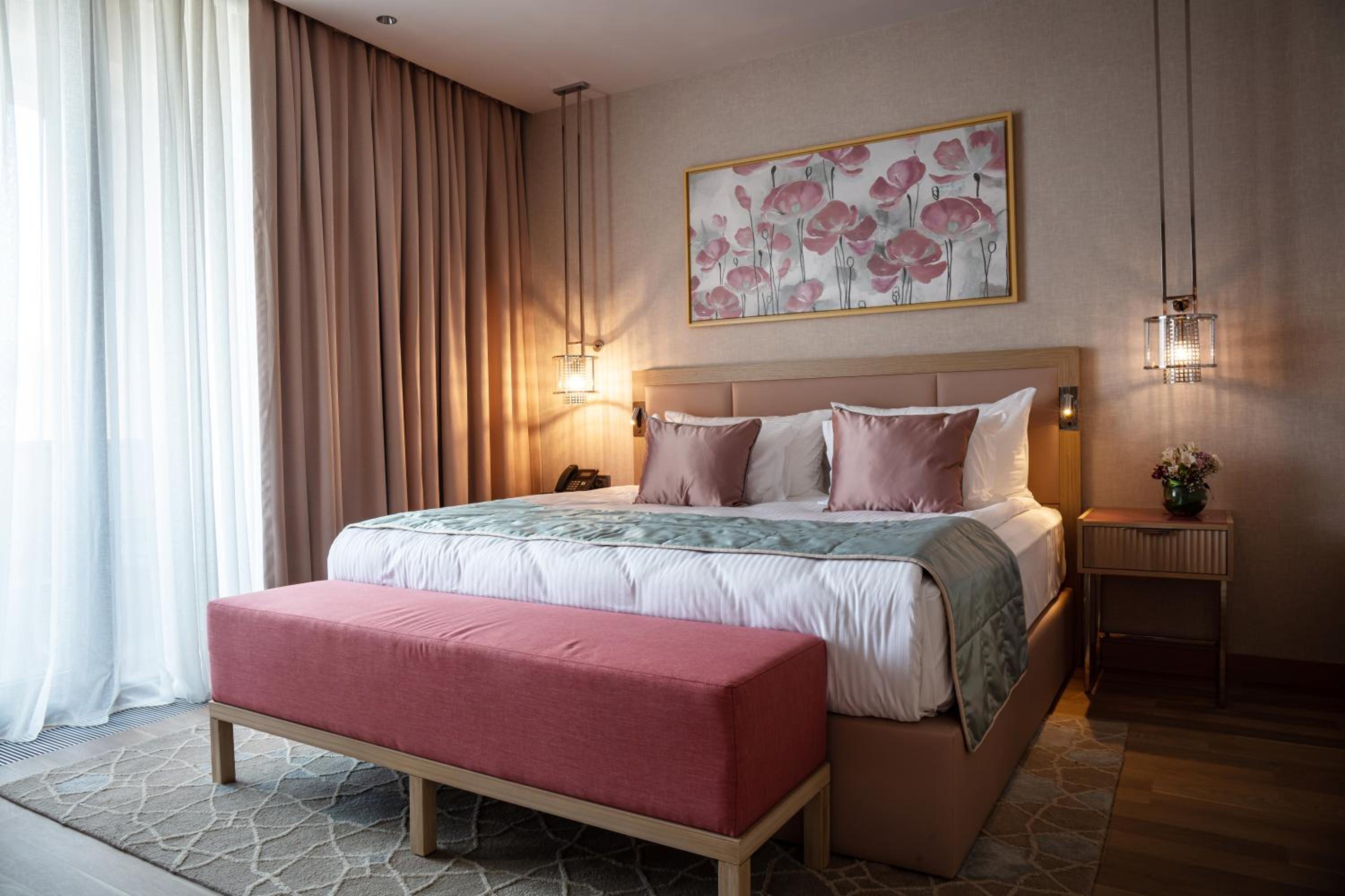 Queen Suite  - Photo 6
