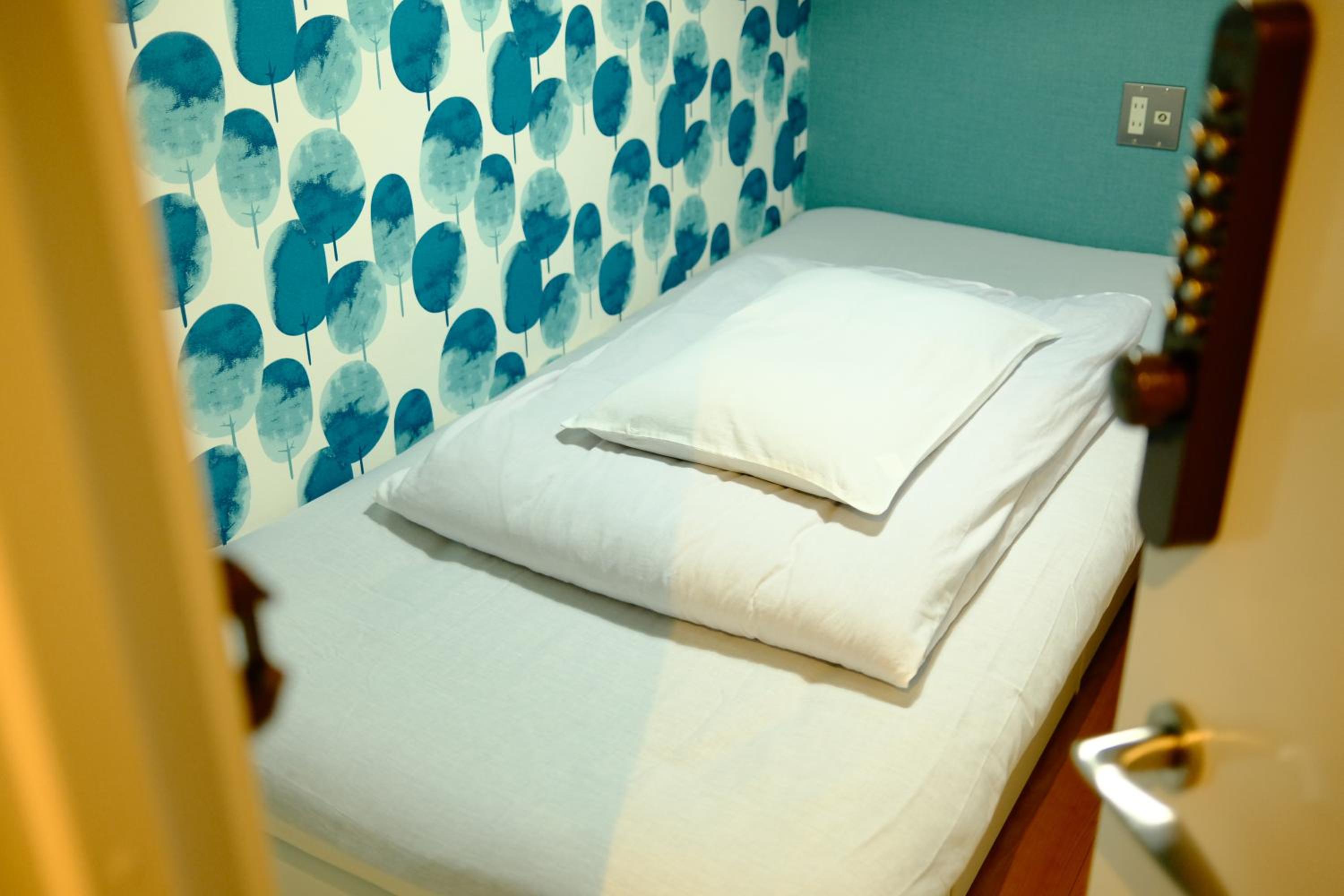 Standard Single Room with Shared Bathroom photo 3