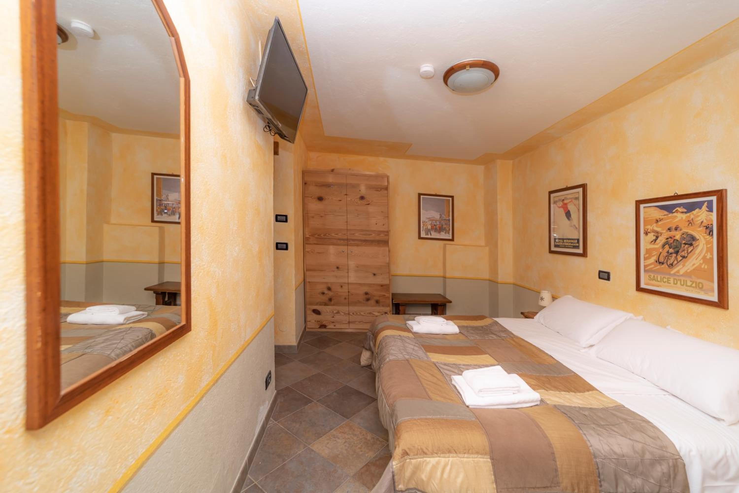 Standard Double Room - Photo 6