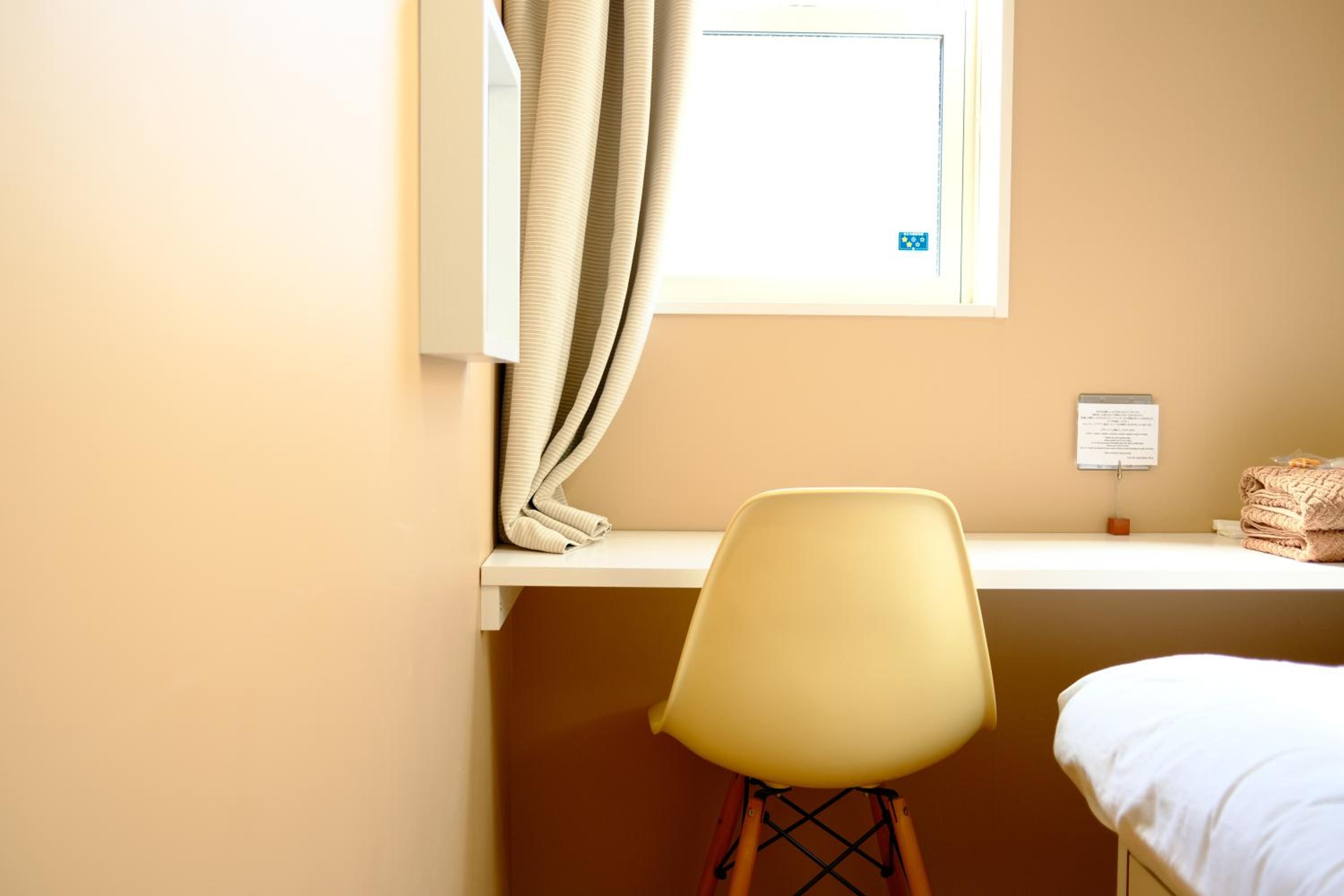 Standard Single Room with Shared Bathroom photo 2