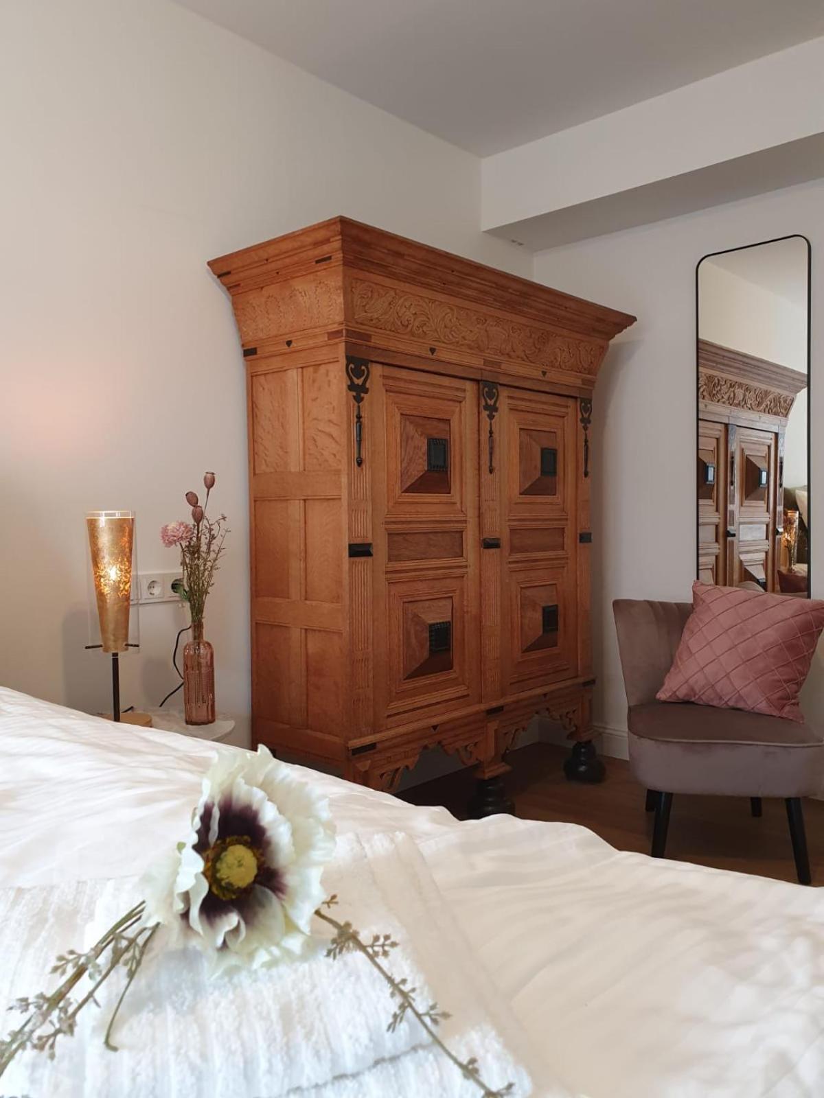 Deluxe Room - Photo 3
