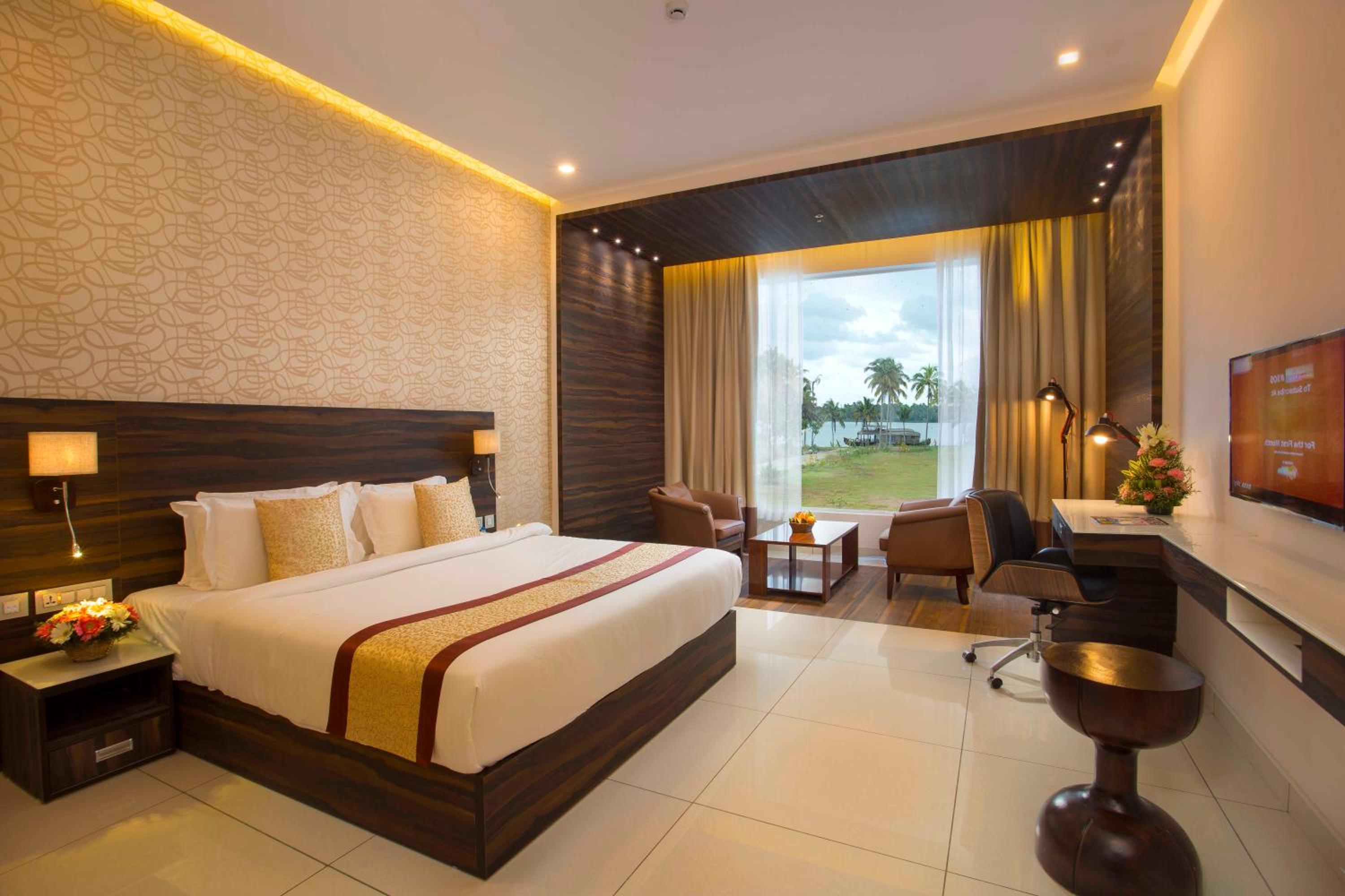 Premium room with Lake View