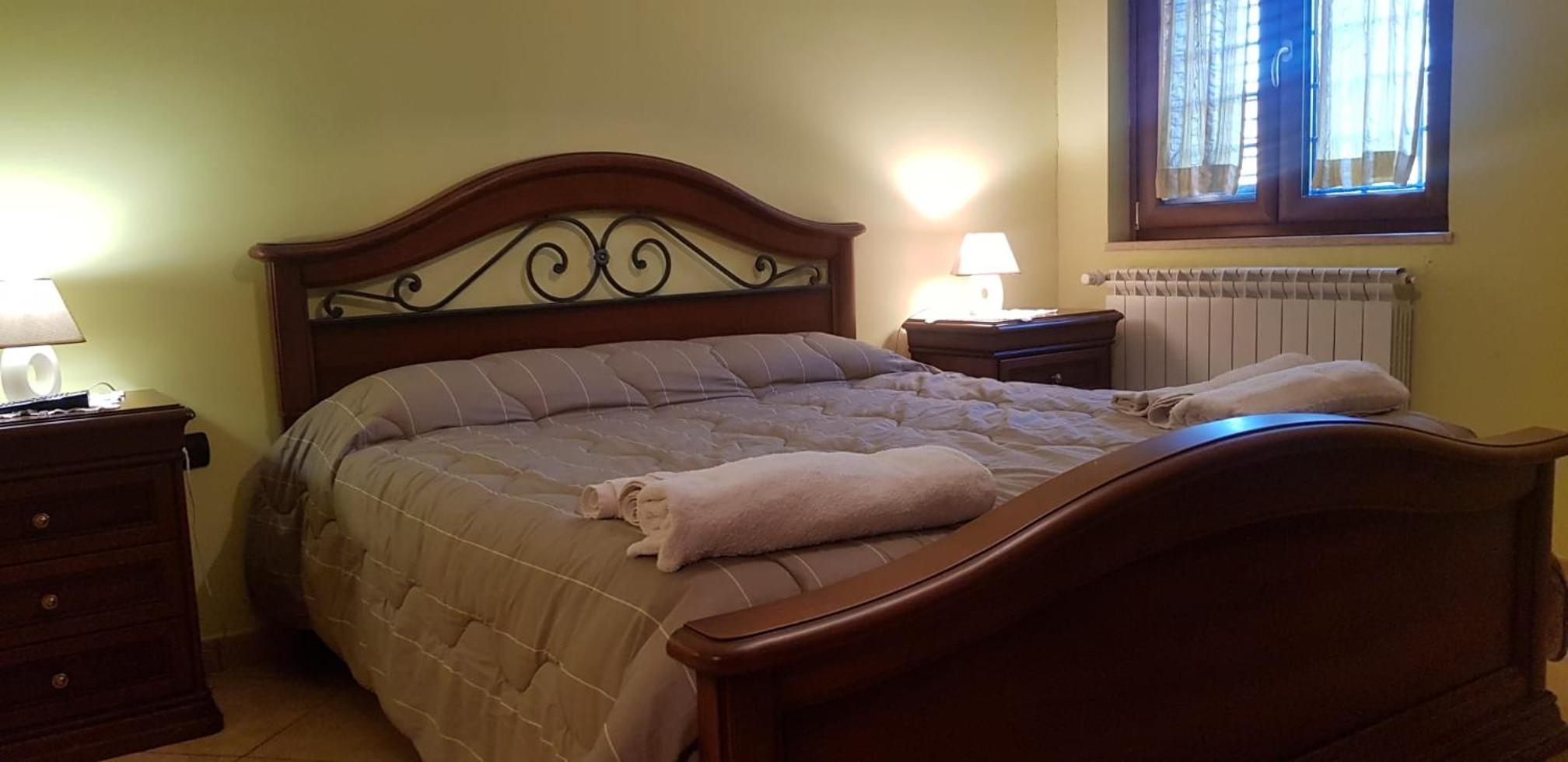 Double Room - Photo 5