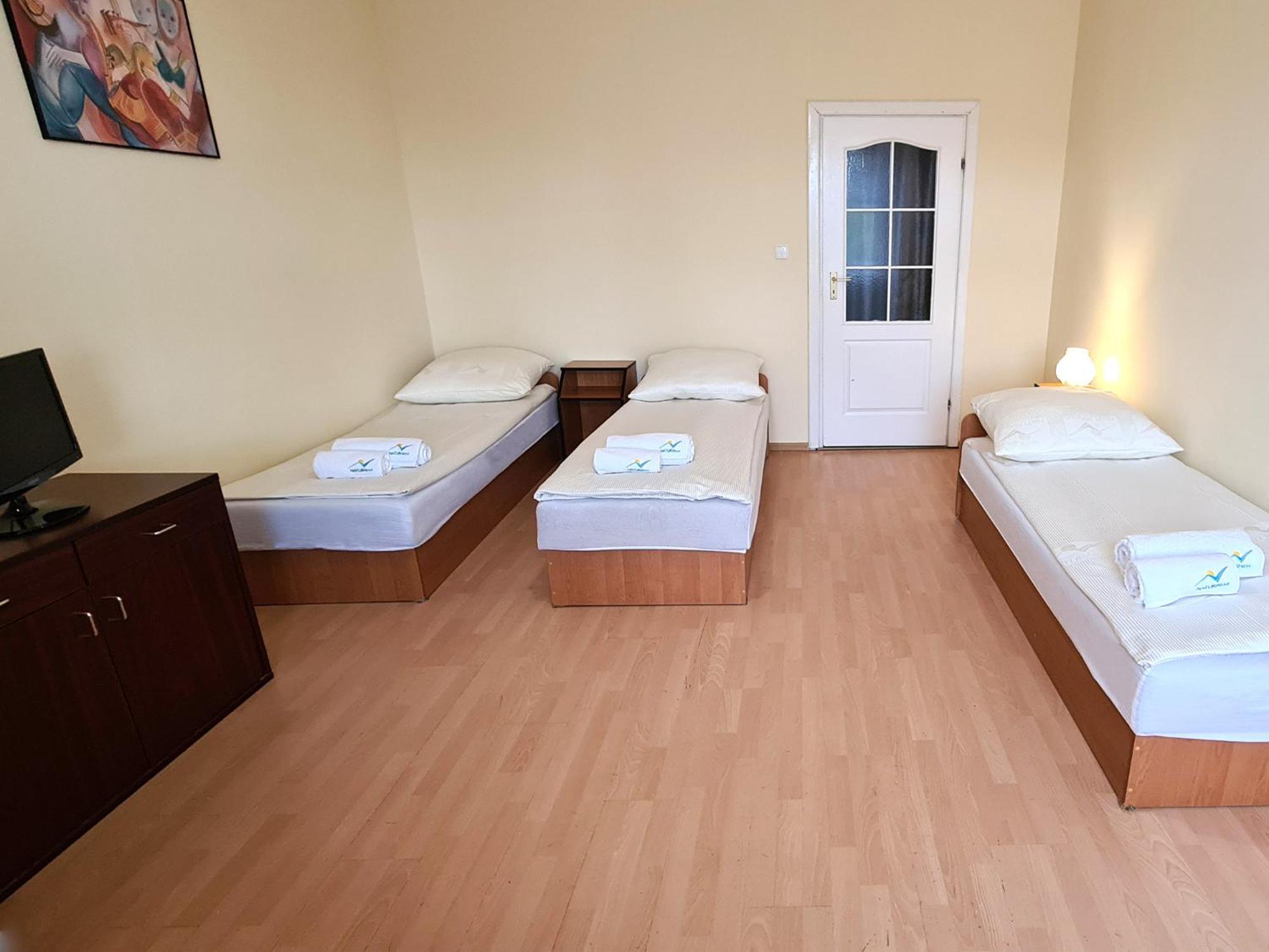 Triple Room - Photo 20