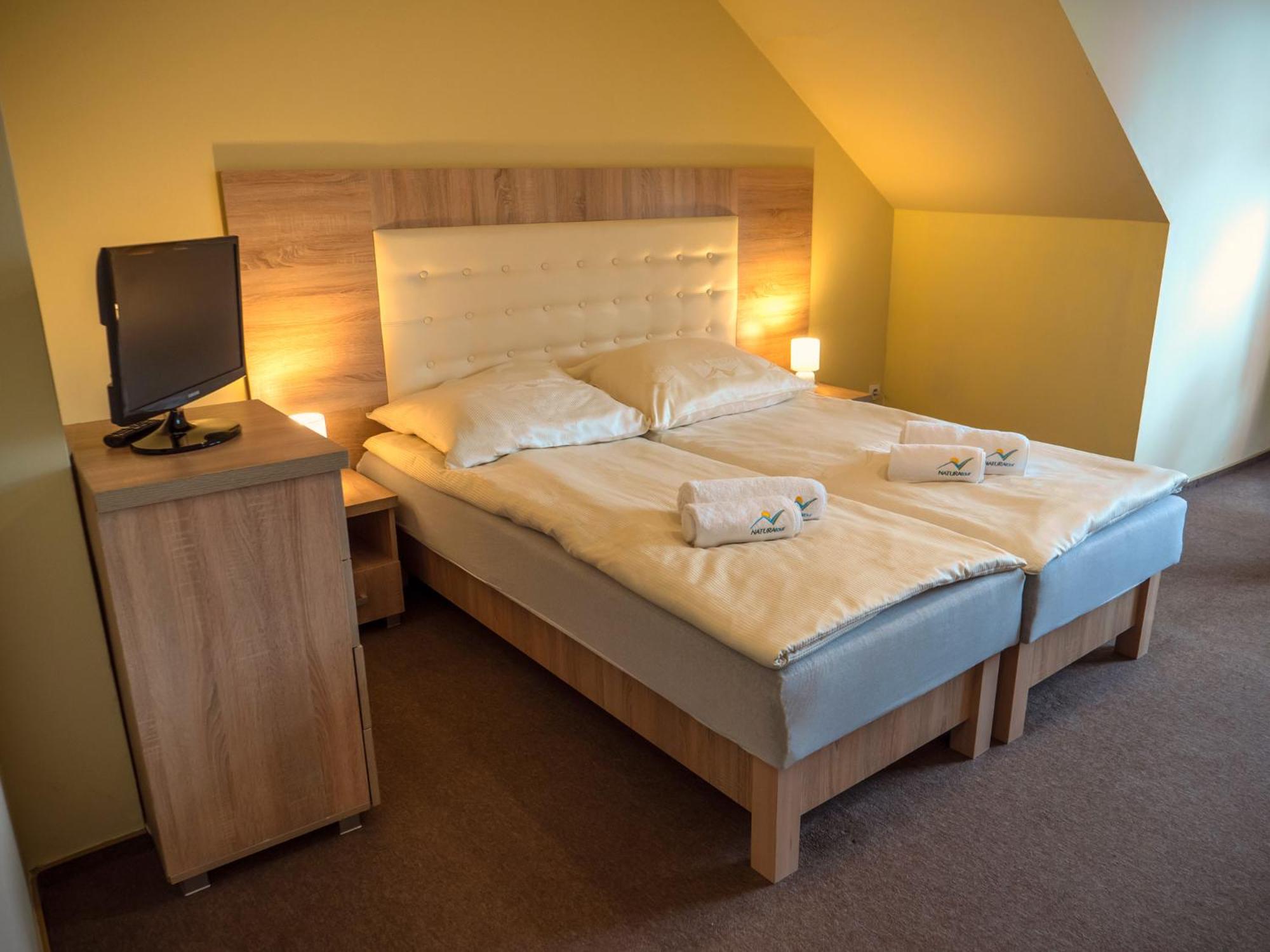 Superior Double Room - Photo 1
