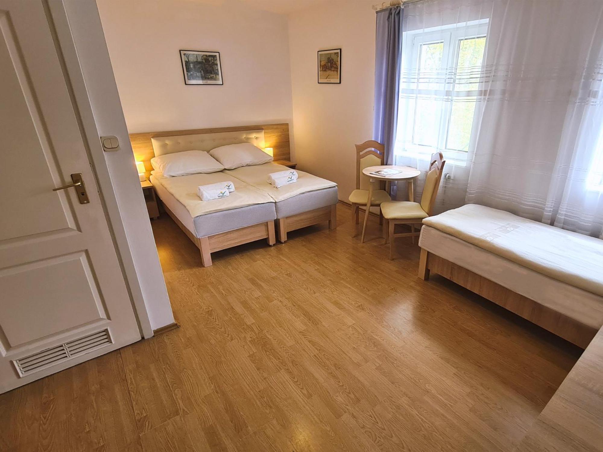 Triple Room - Photo 6
