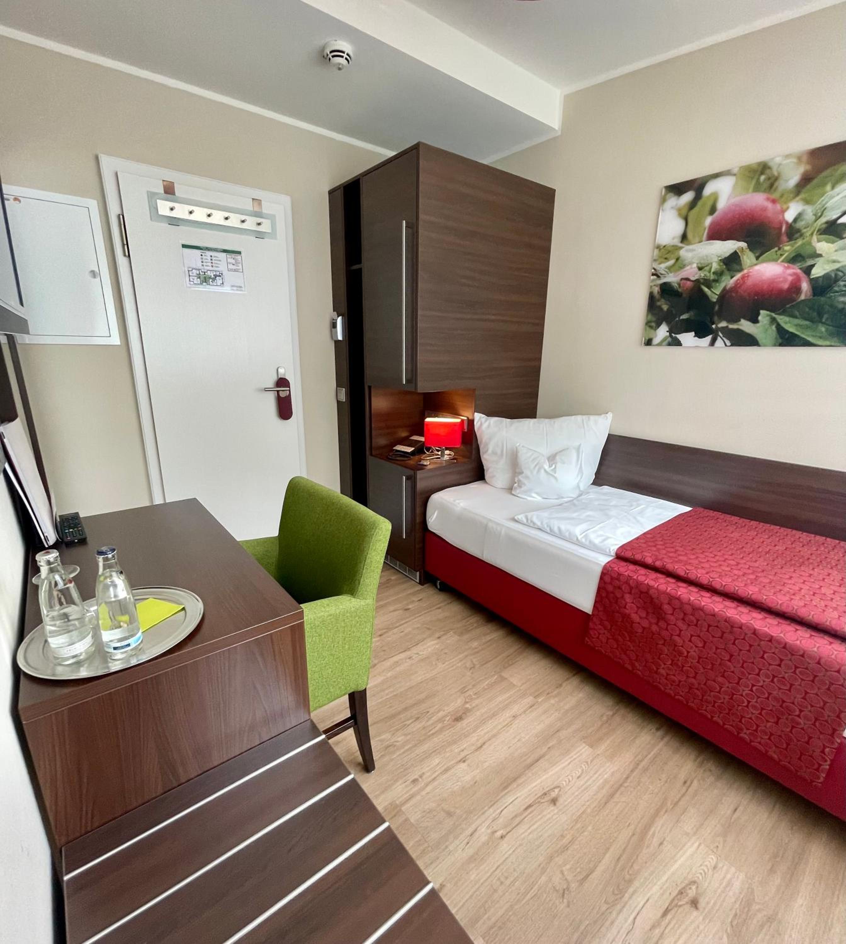 Small Single Room