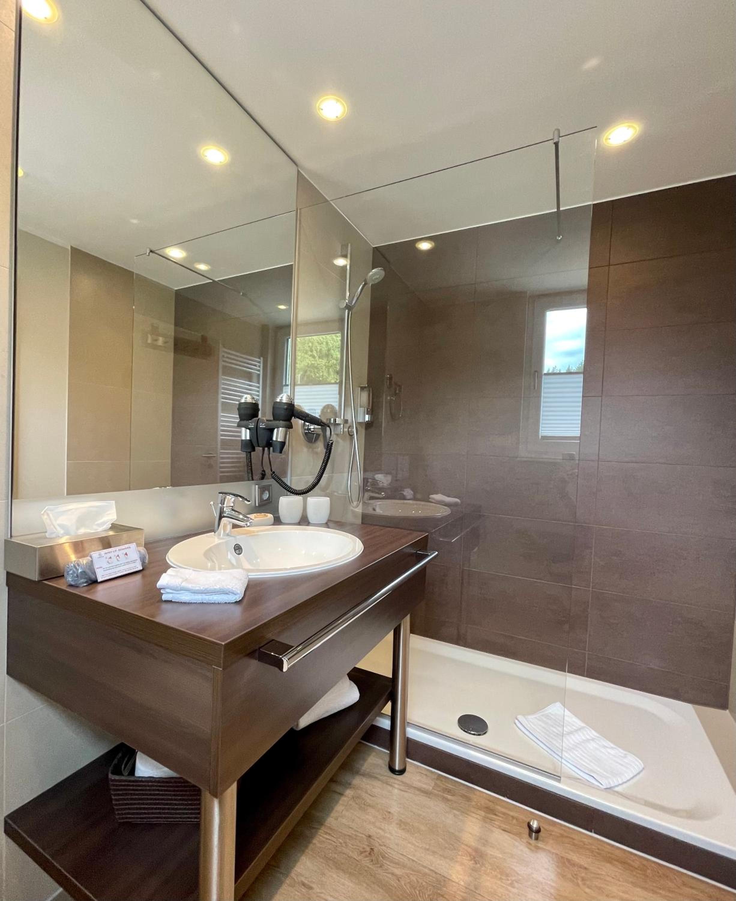 Deluxe Double Room - Photo 6