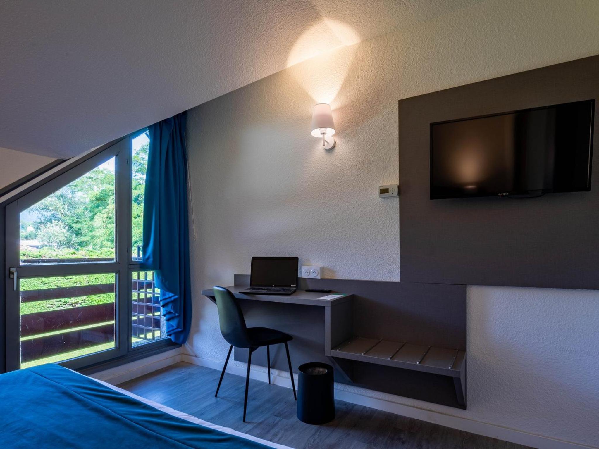 Double or Twin Room - Photo 2