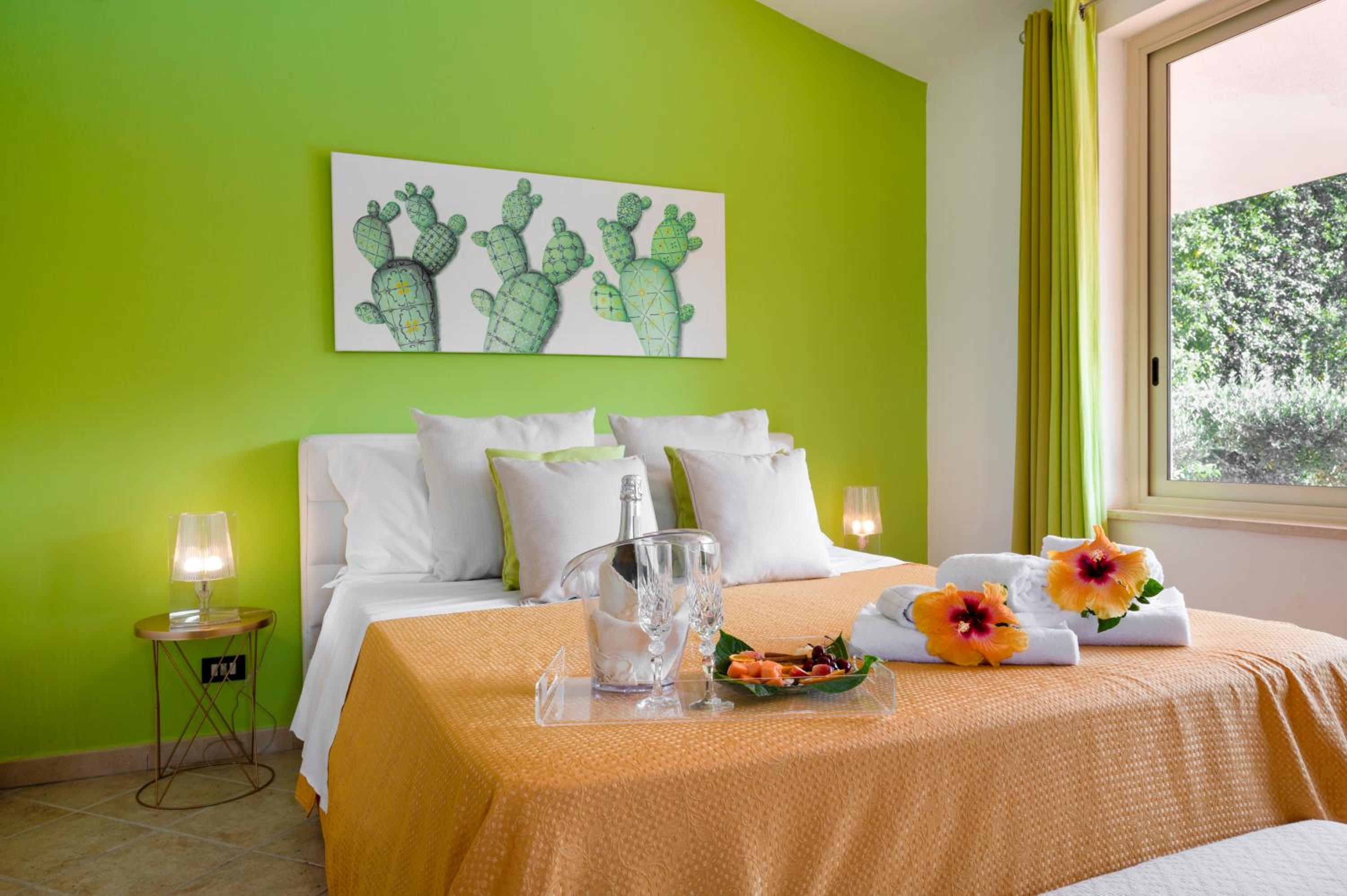 Double Room with Pool View photo 1
