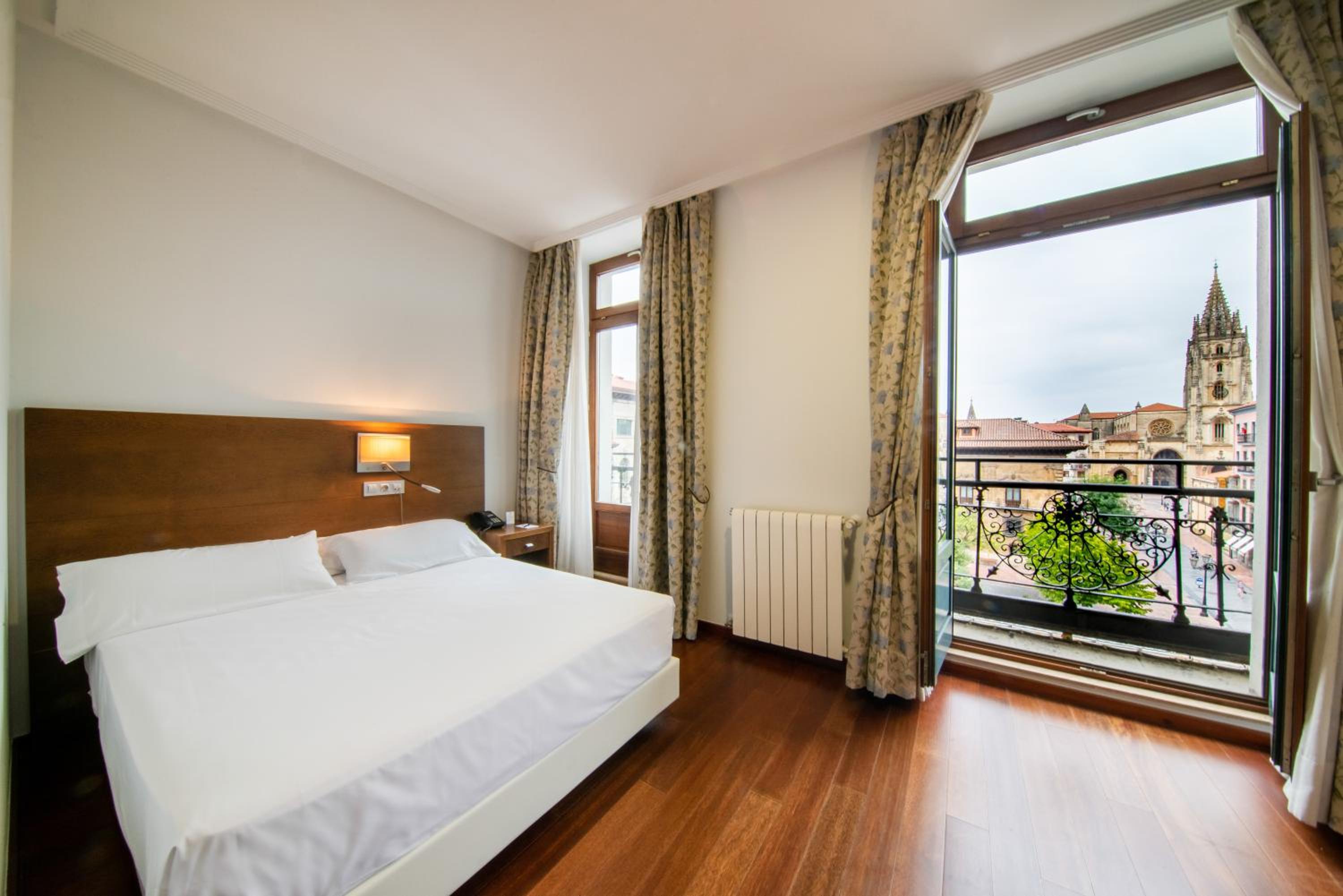 Double or Twin Room - Photo 1