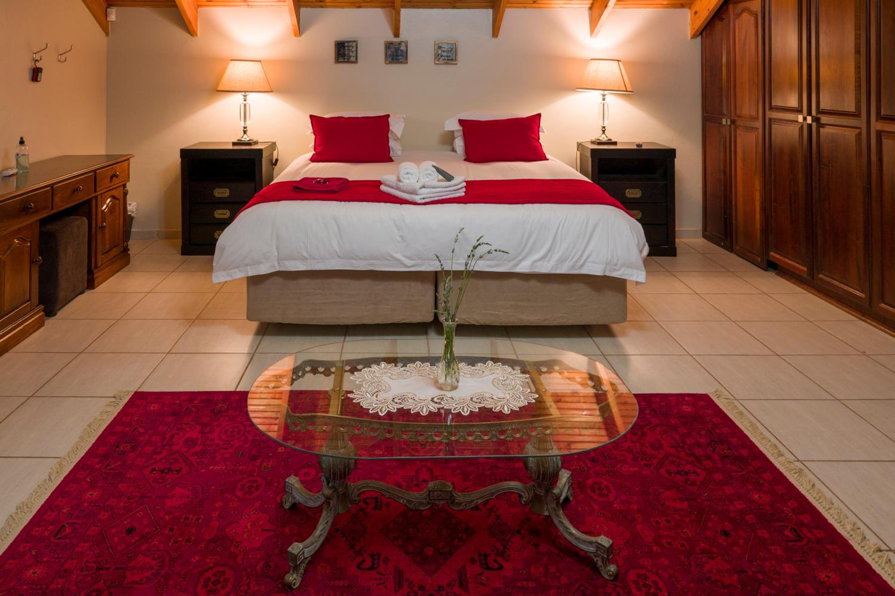 King Room with Balcony photo 1