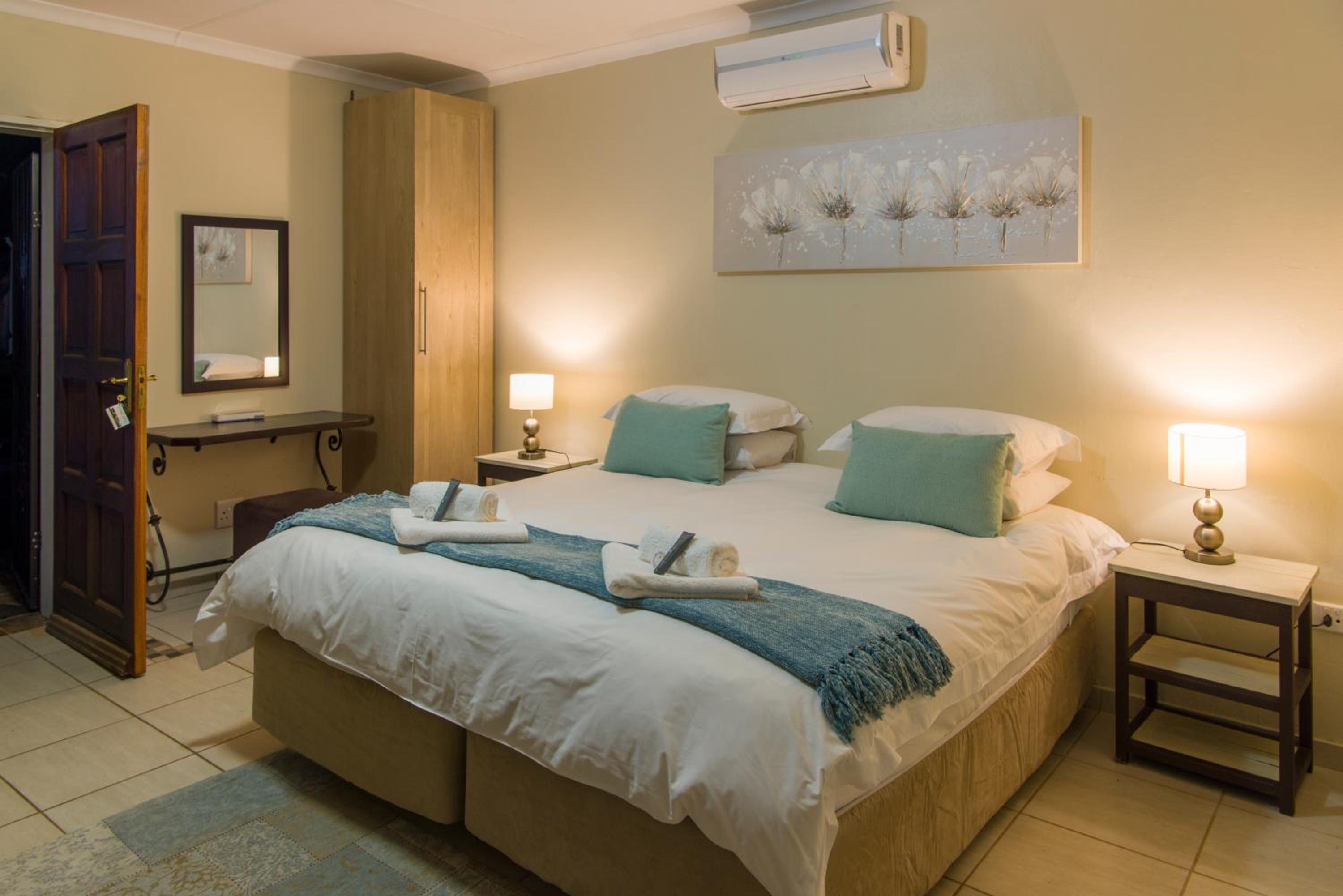 Double or Twin Room photo 1