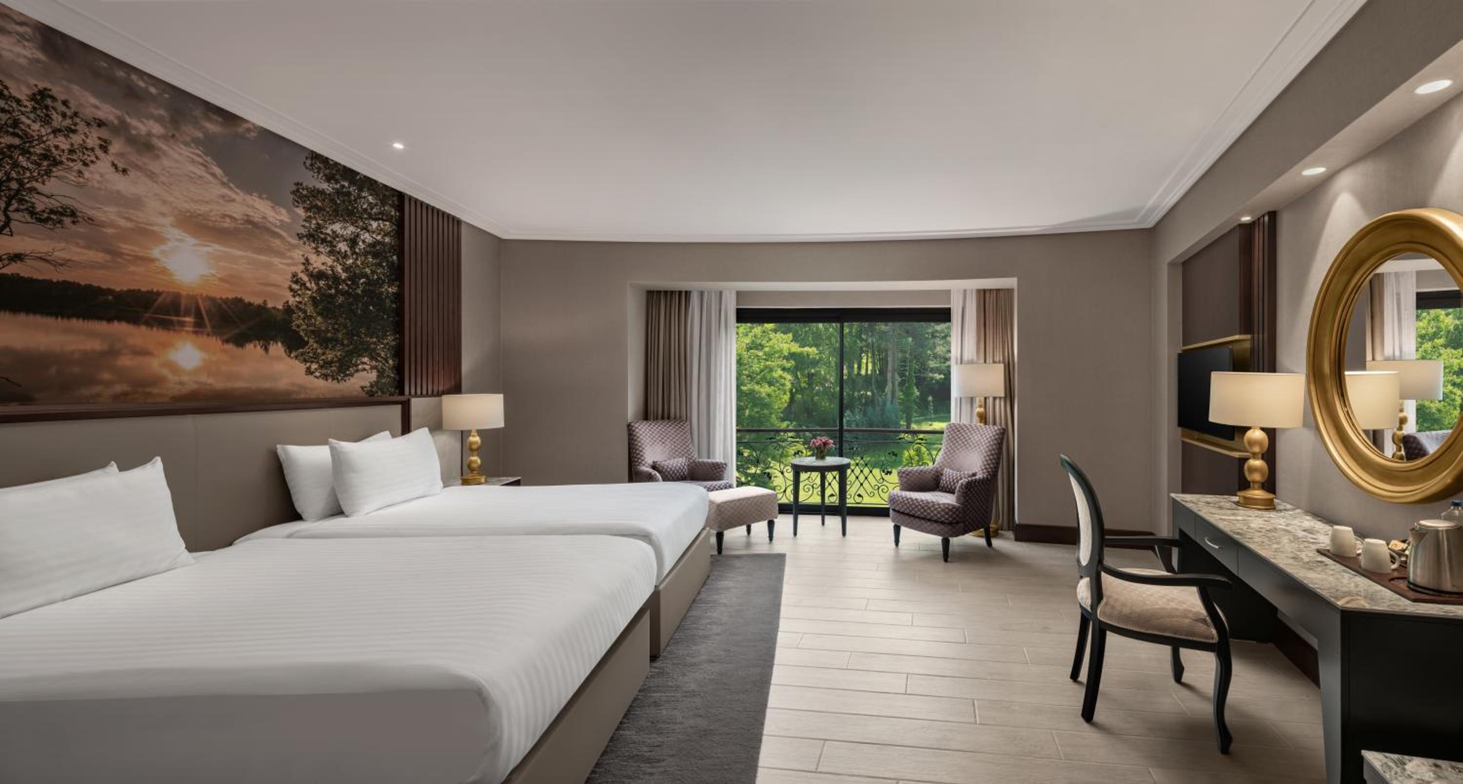 Deluxe Room - Photo 1