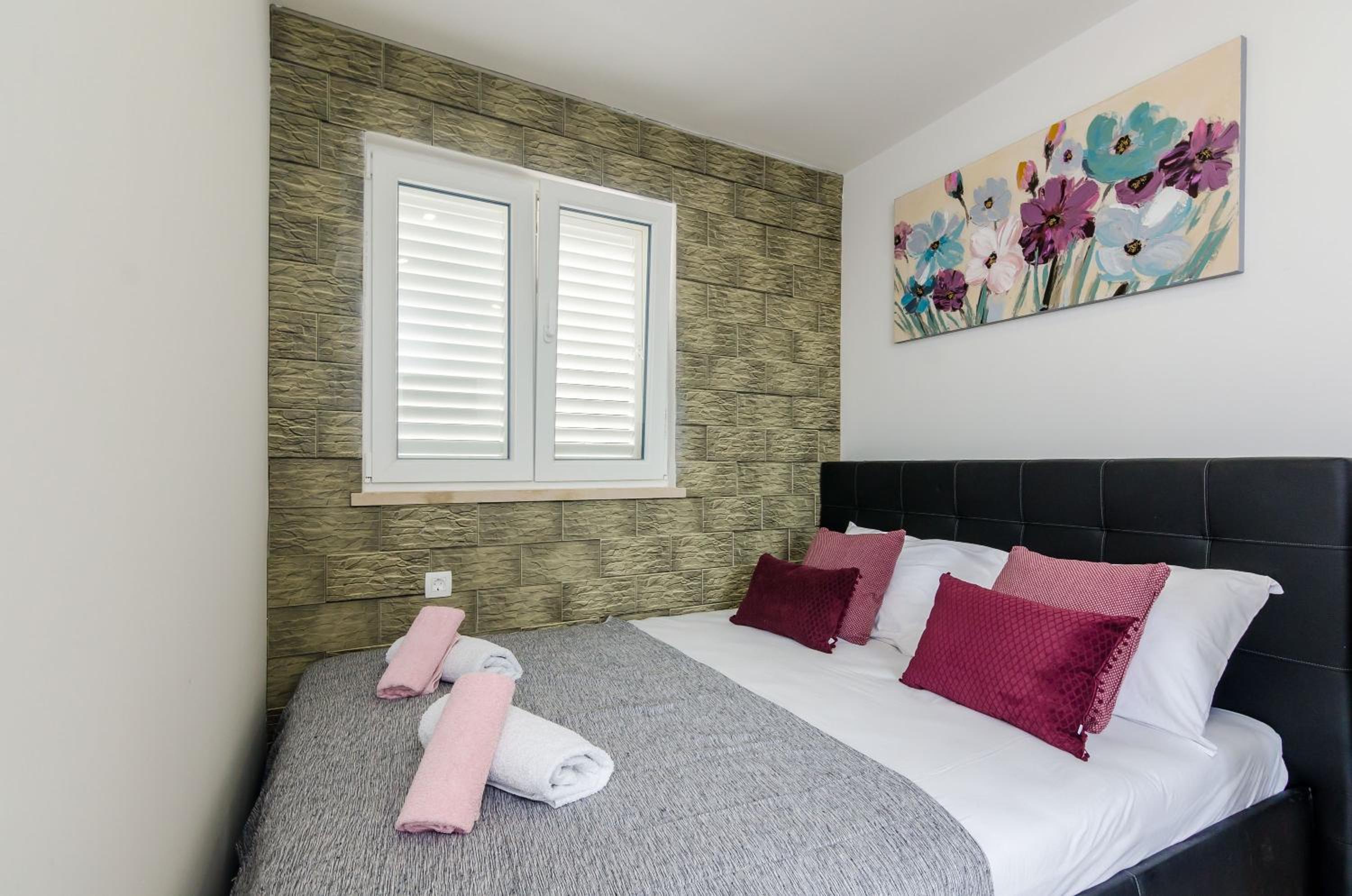 Deluxe Studio with Garden View