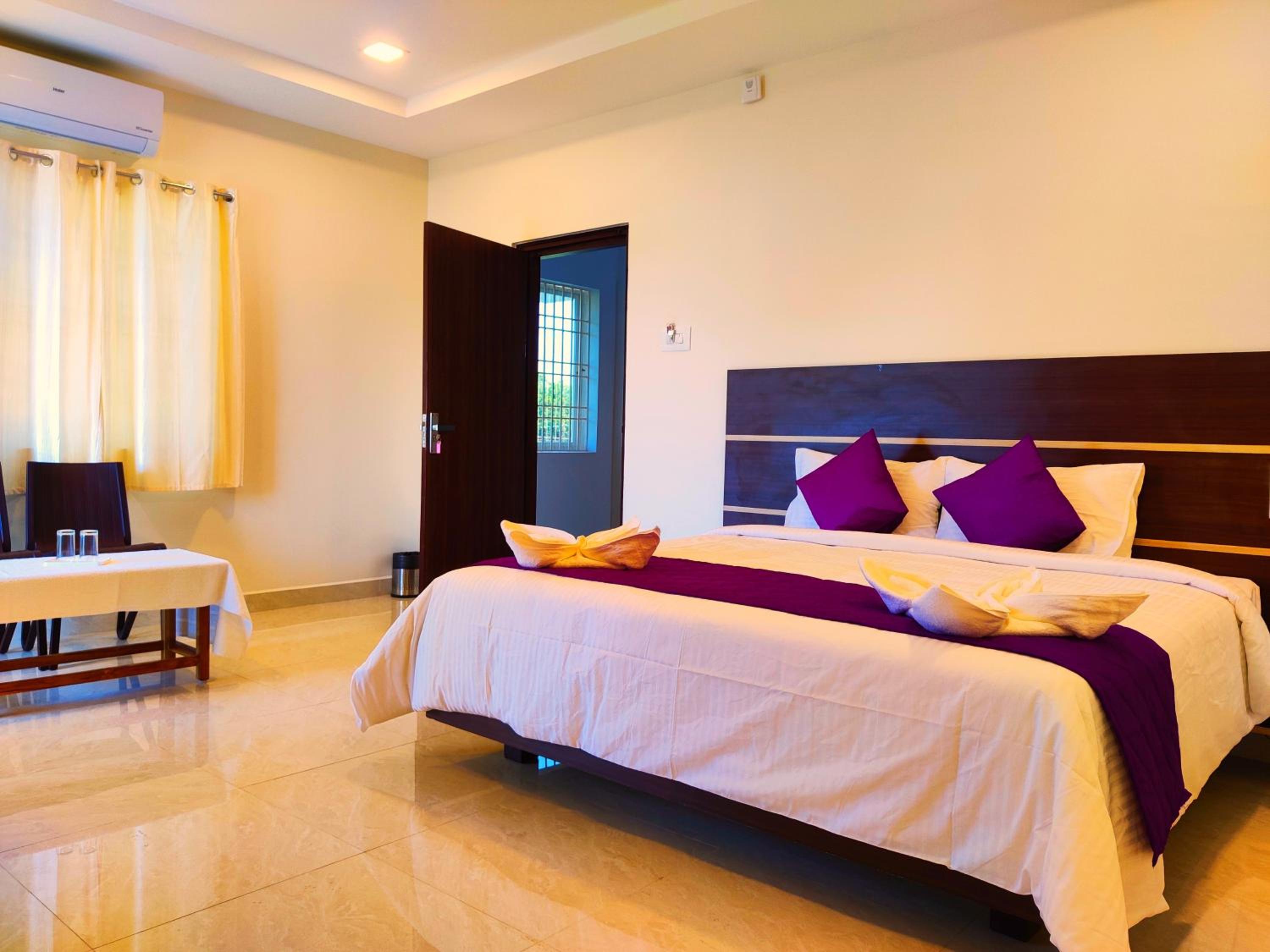 King Room with Mountain View photo 1