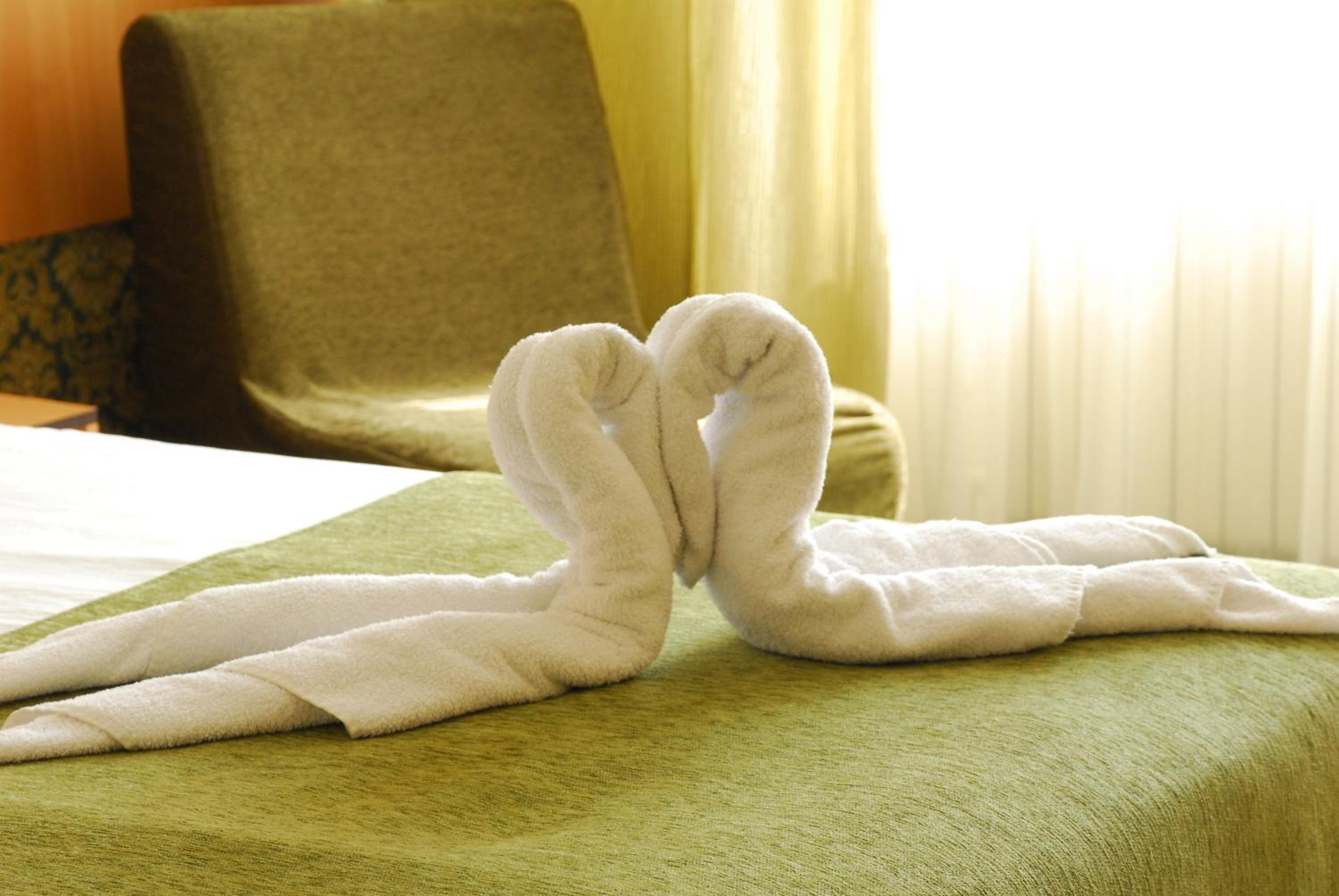 Standard Double Room - Photo 12