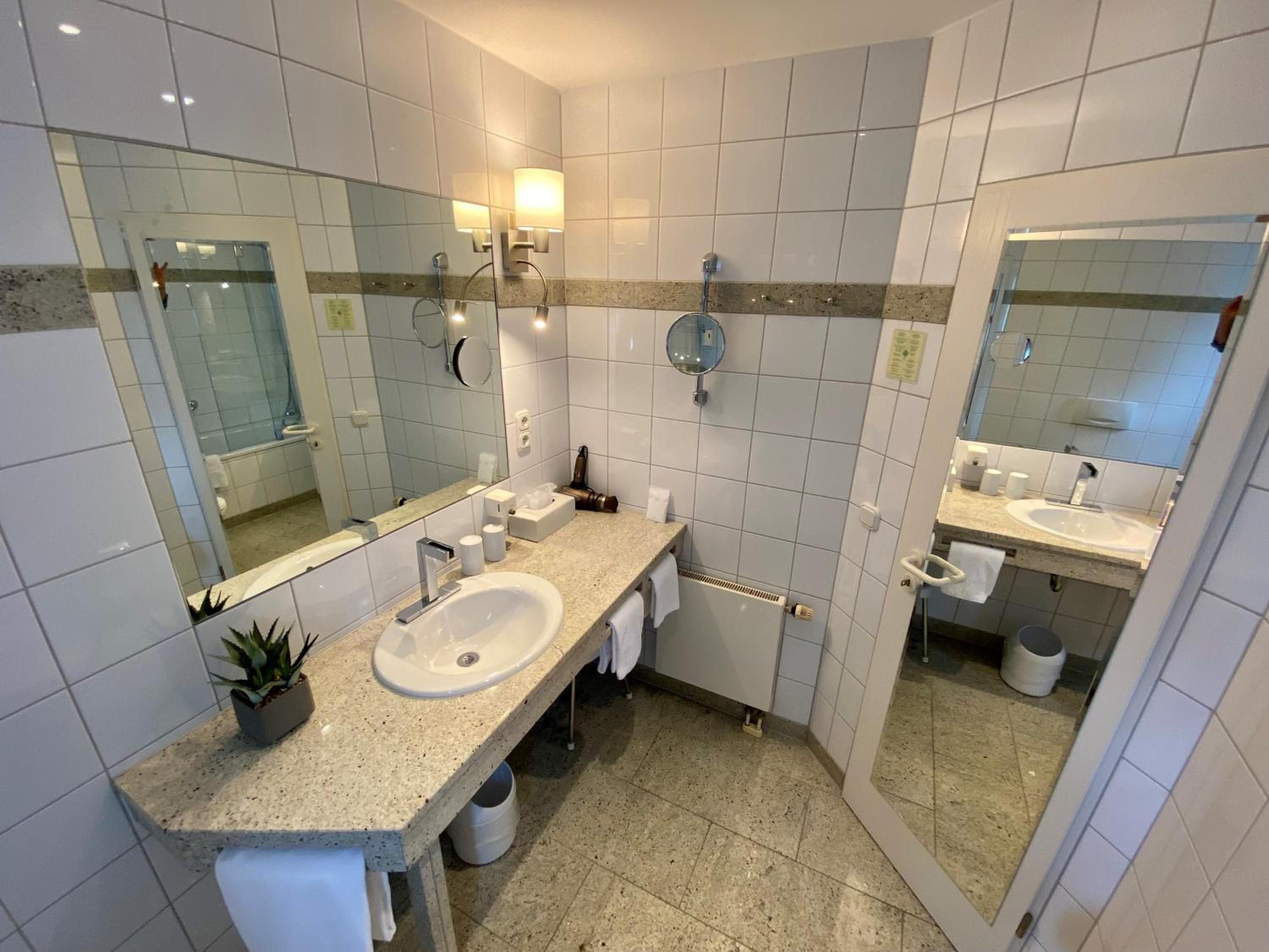 Comfort Double Room - Photo 8