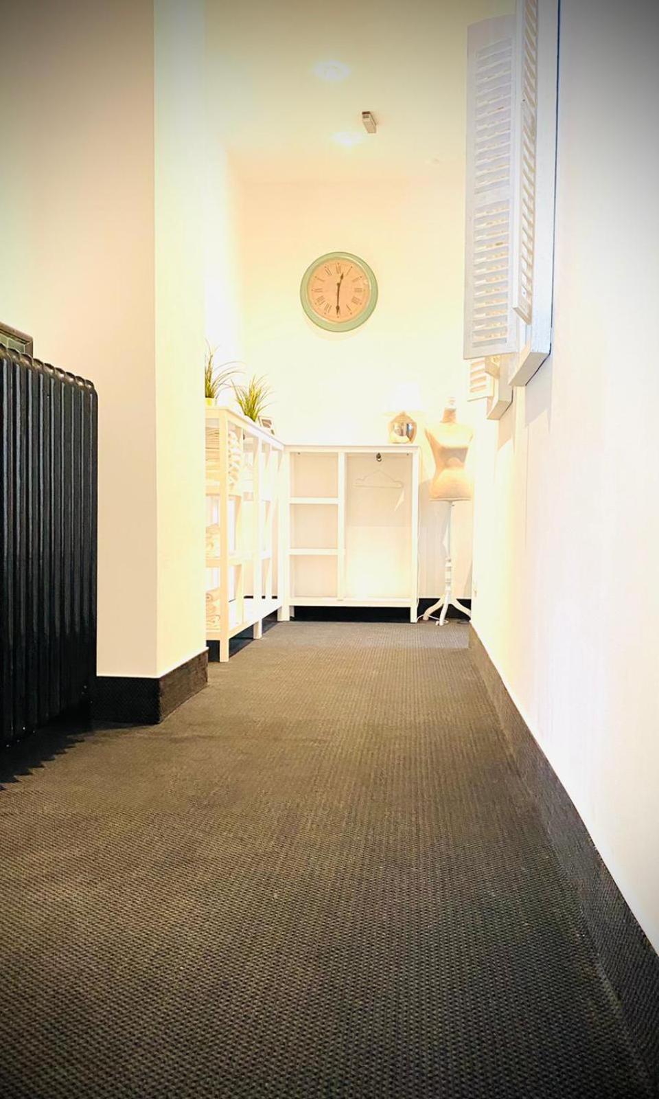 Standard Family Room - Photo 6