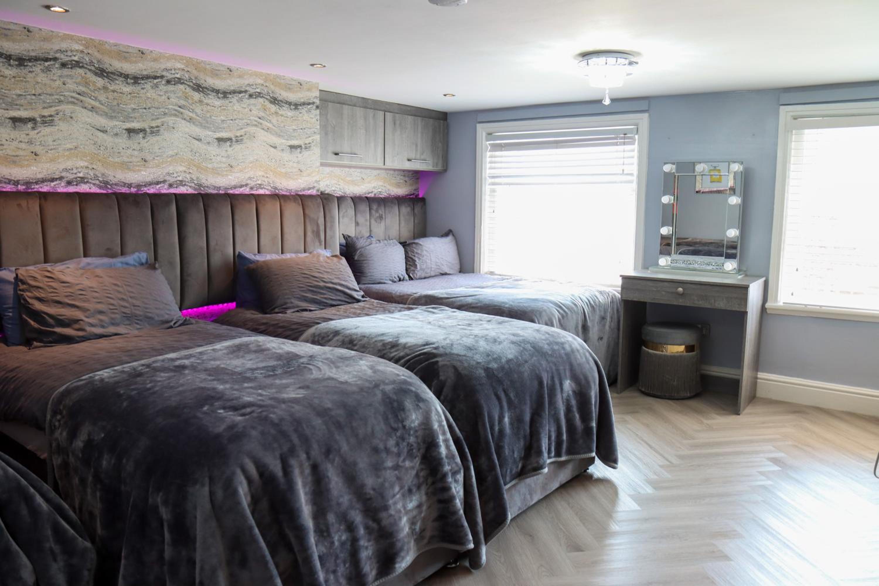 Three-Bedroom Apartment - Photo 17