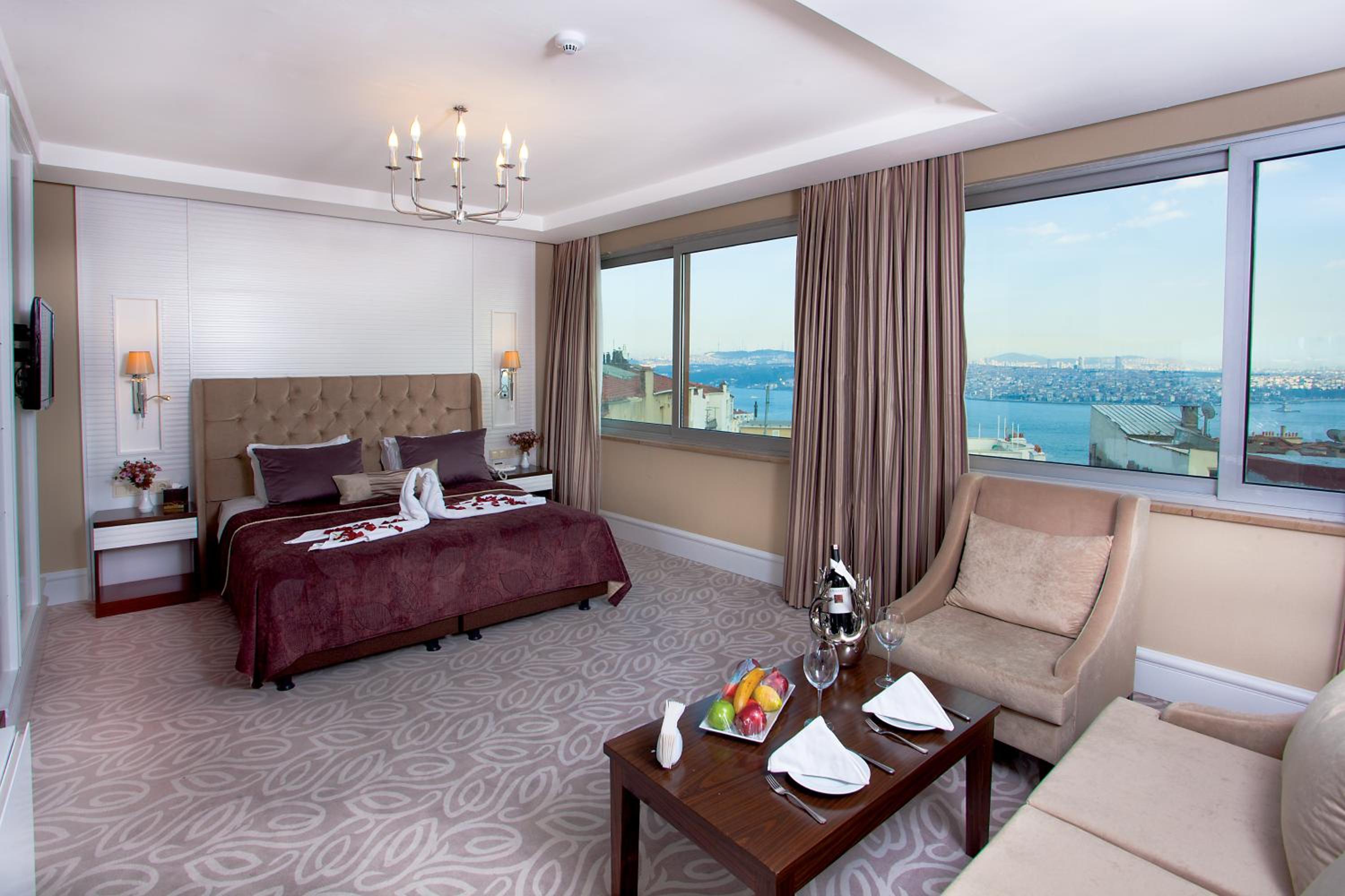 Suite photo 1