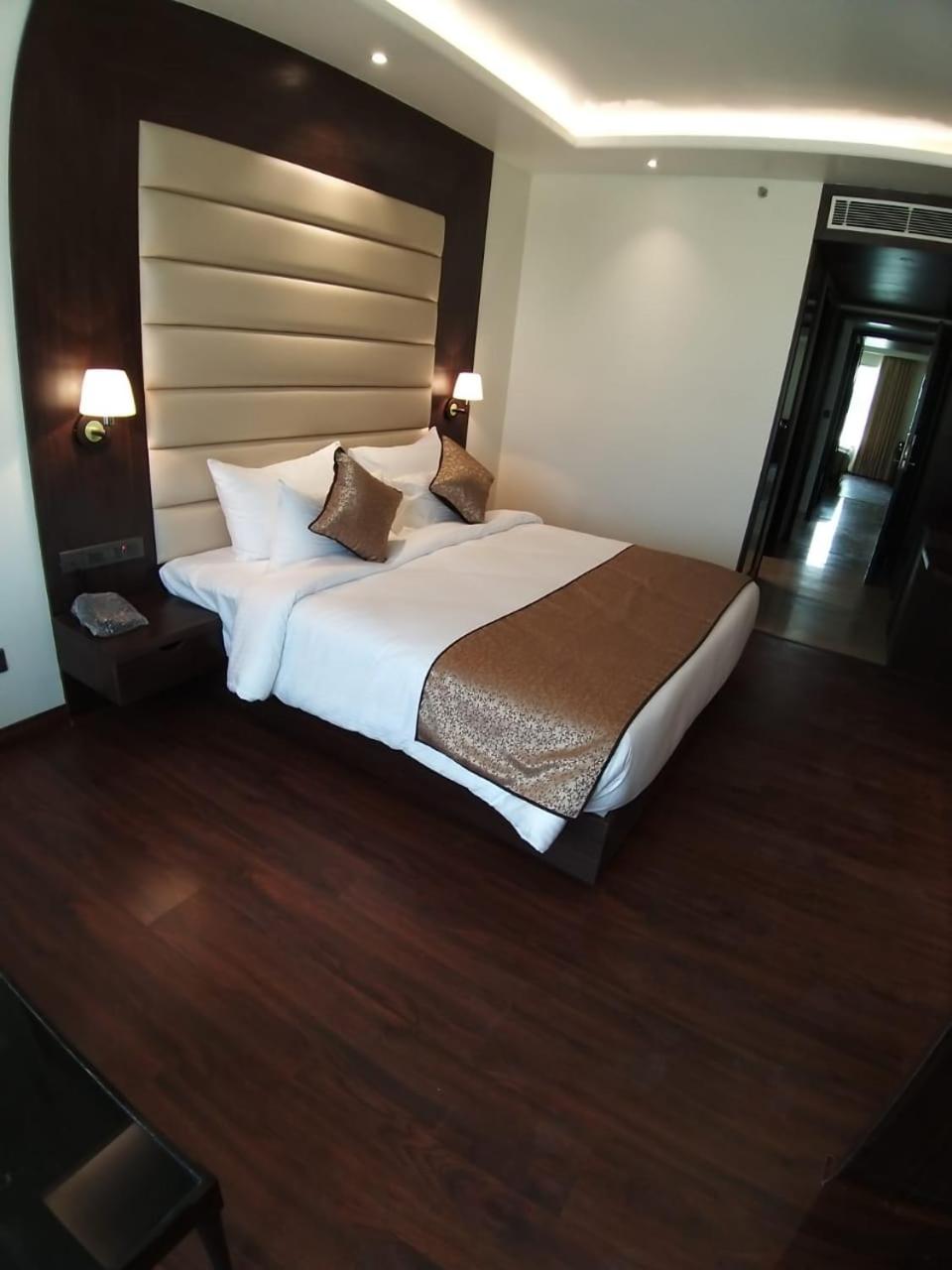 Deluxe Room - Photo 4
