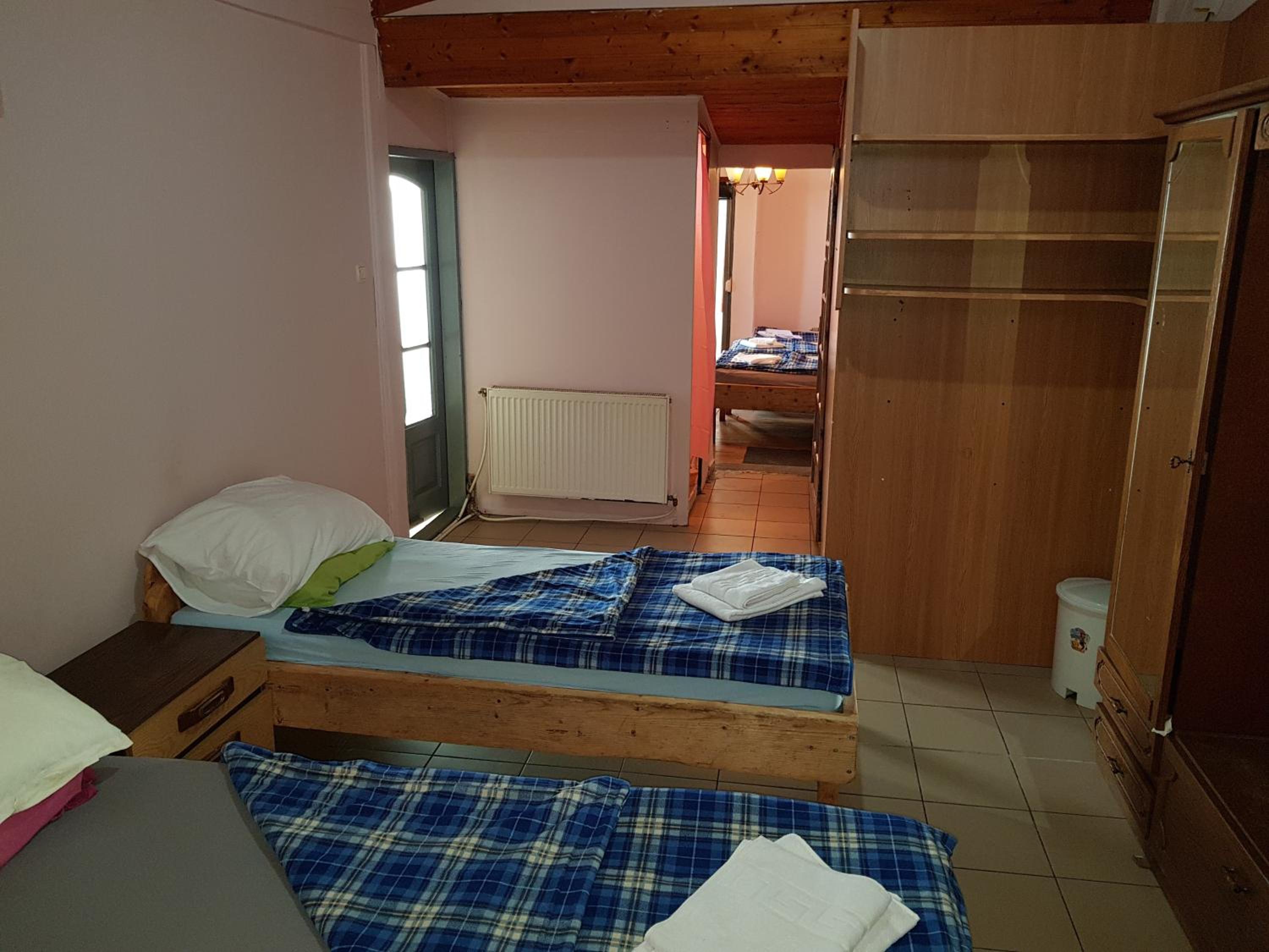 Two-Bedroom Apartment - Photo 7