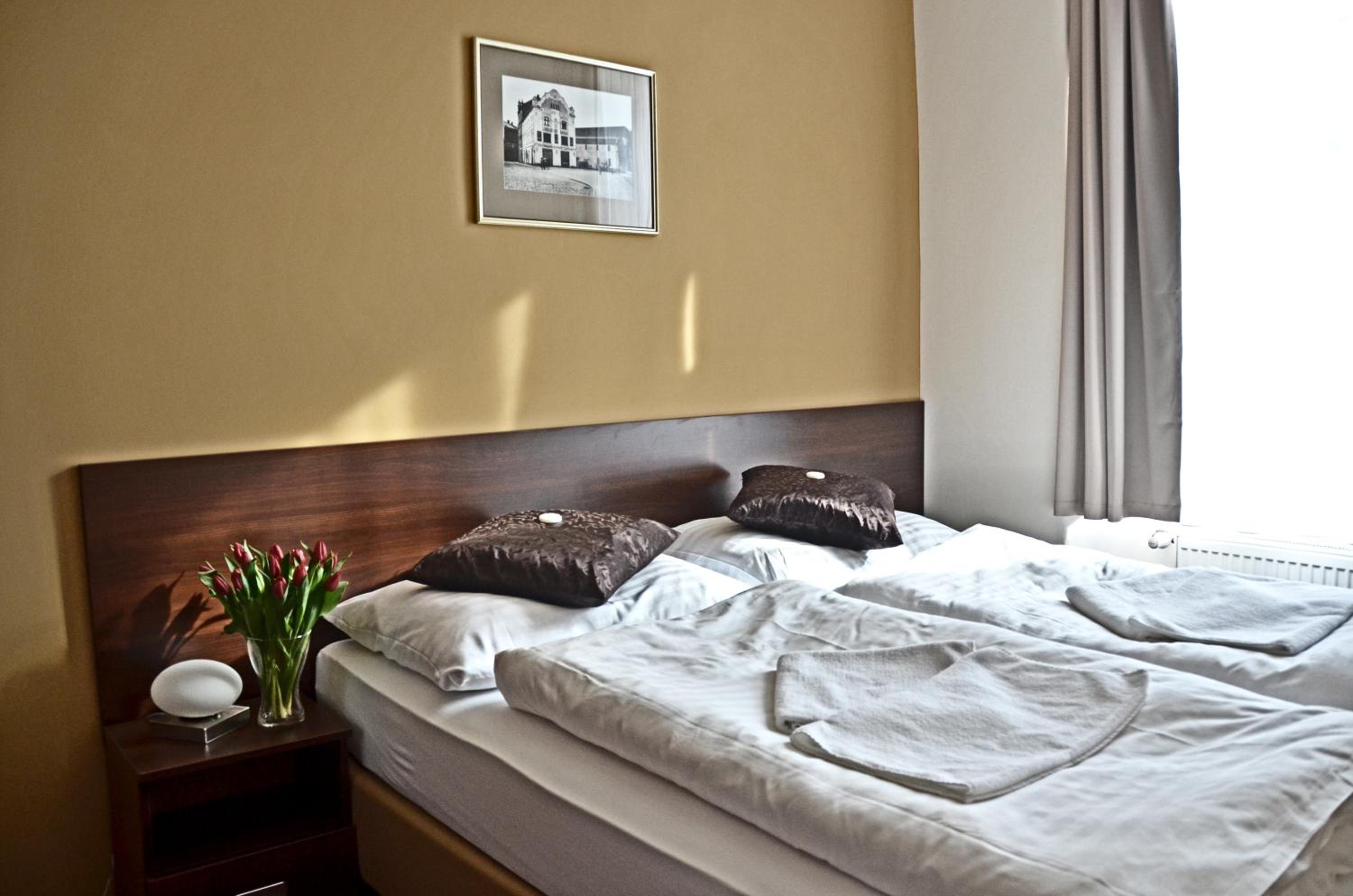 One-Bedroom Suite With Sofa Bed photo 1