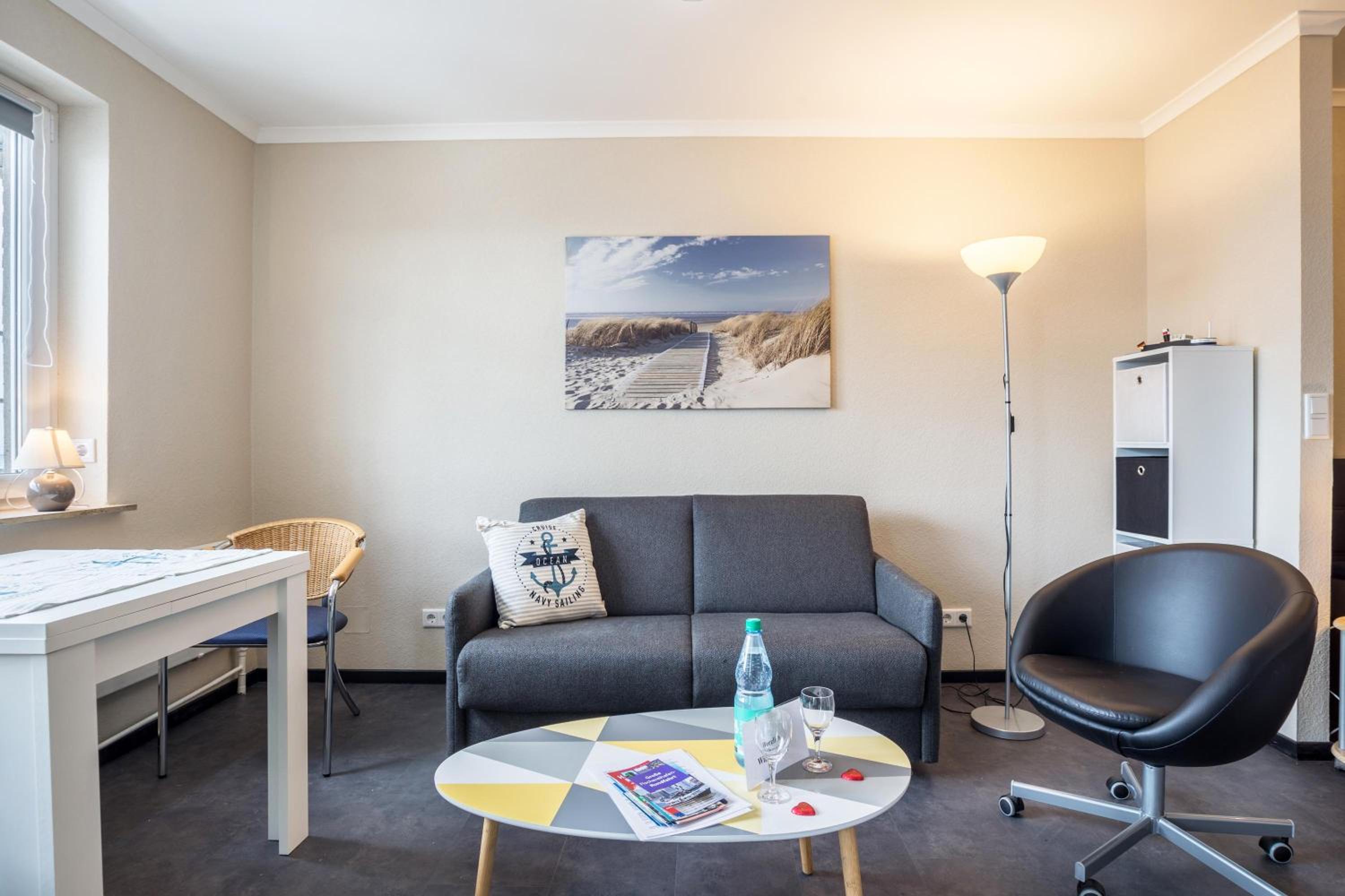 Superior One-Bedroom Apartment with Balcony - Photo 1