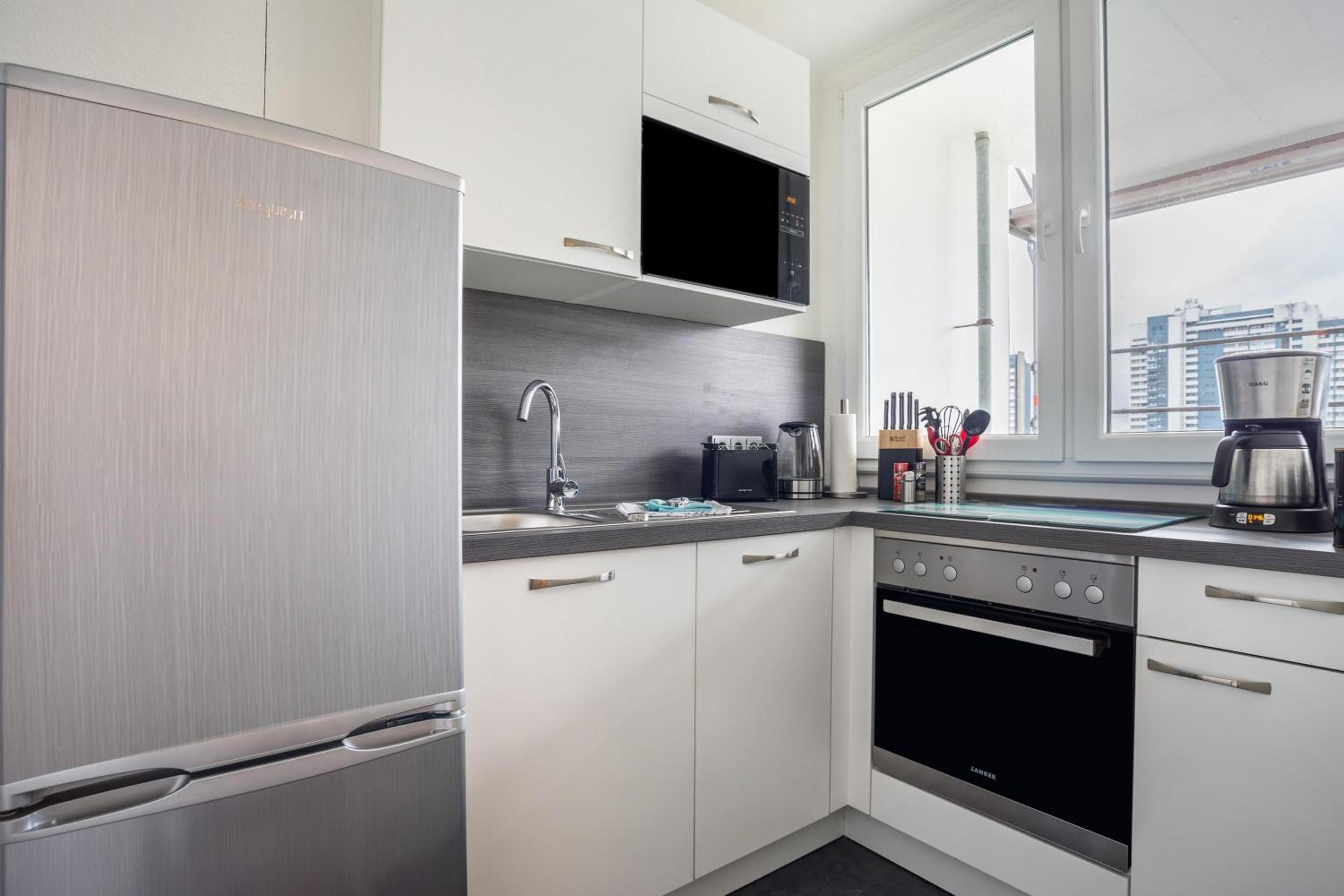Superior One-Bedroom Apartment with Balcony - Photo 13