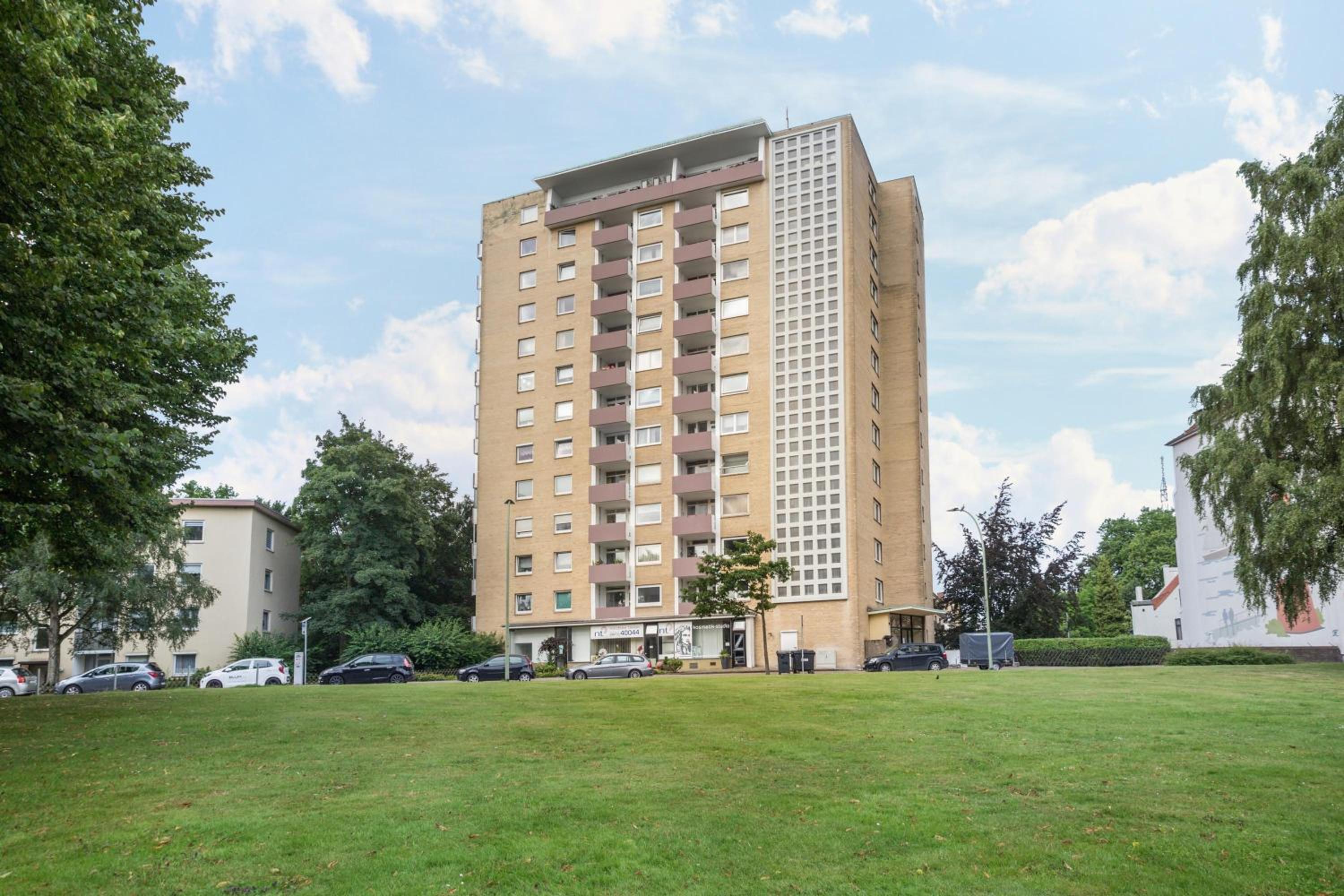 Superior One-Bedroom Apartment with Balcony - Photo 28