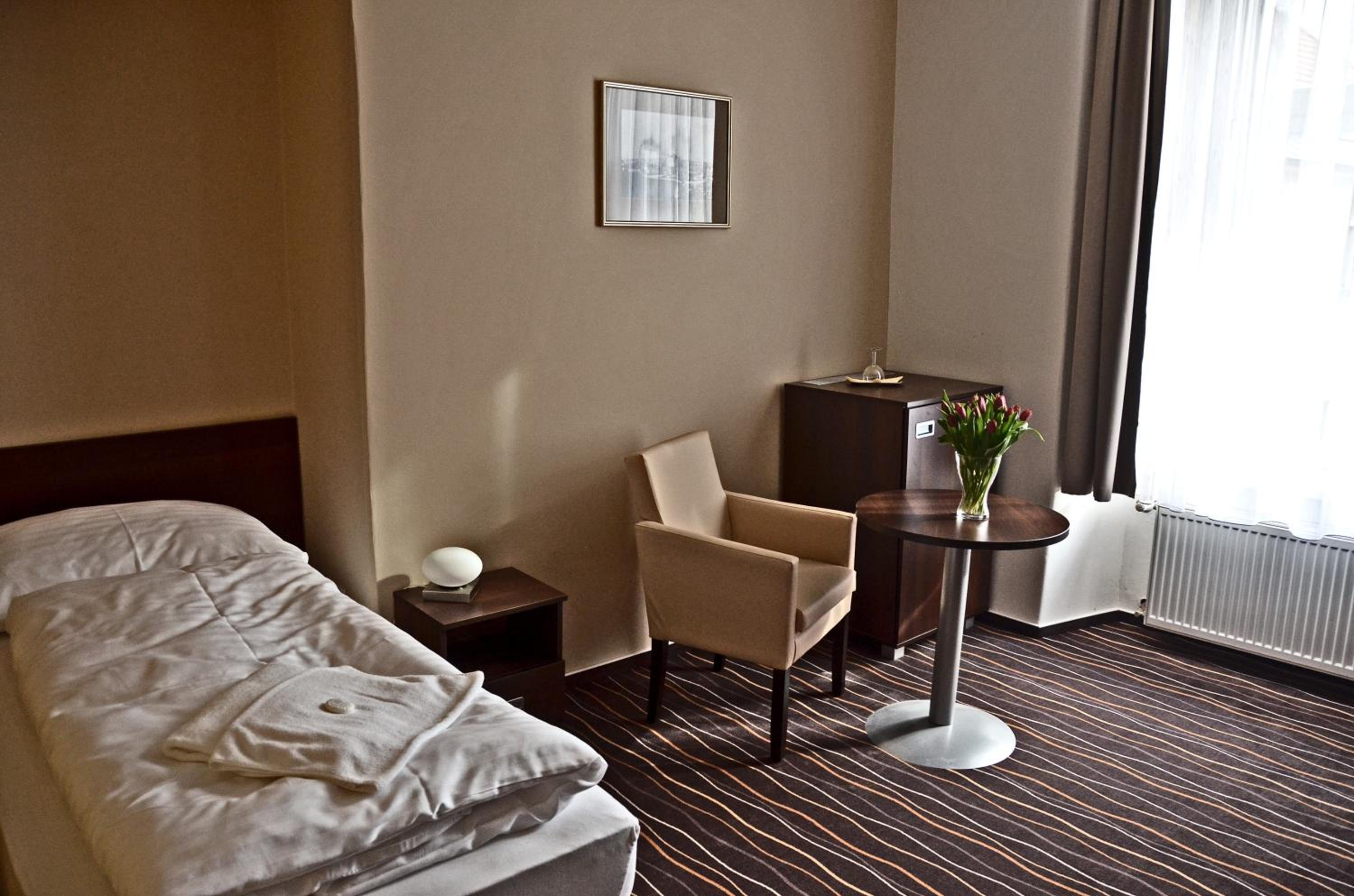 Single Room photo 1