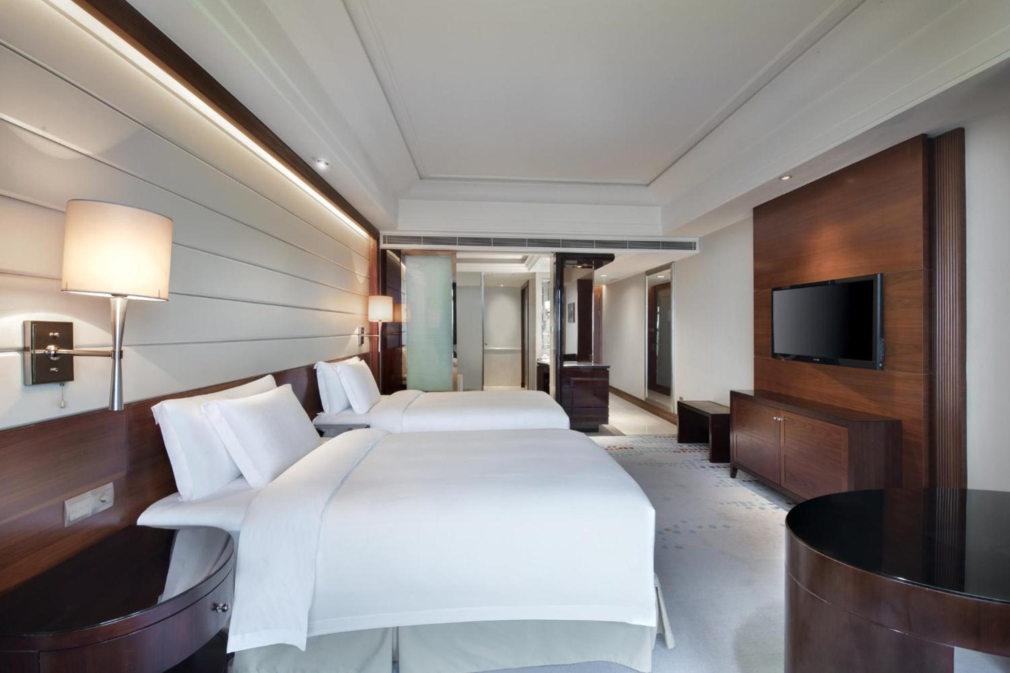 Standard Twin Room - Photo 8